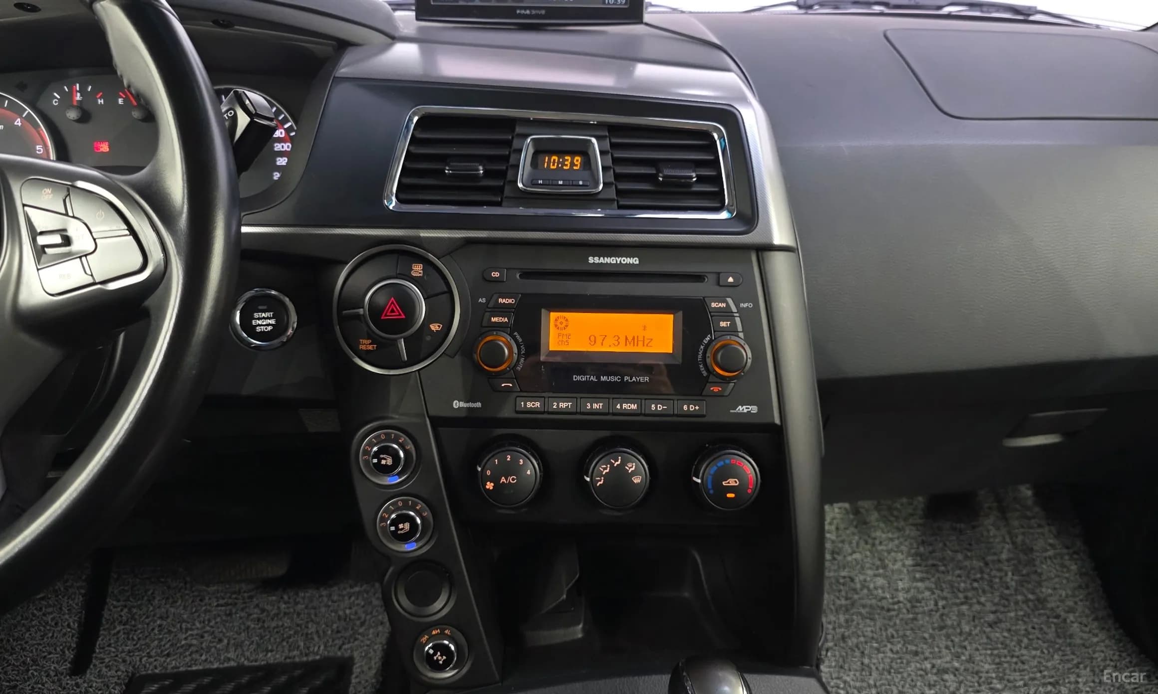 Korando Sports
