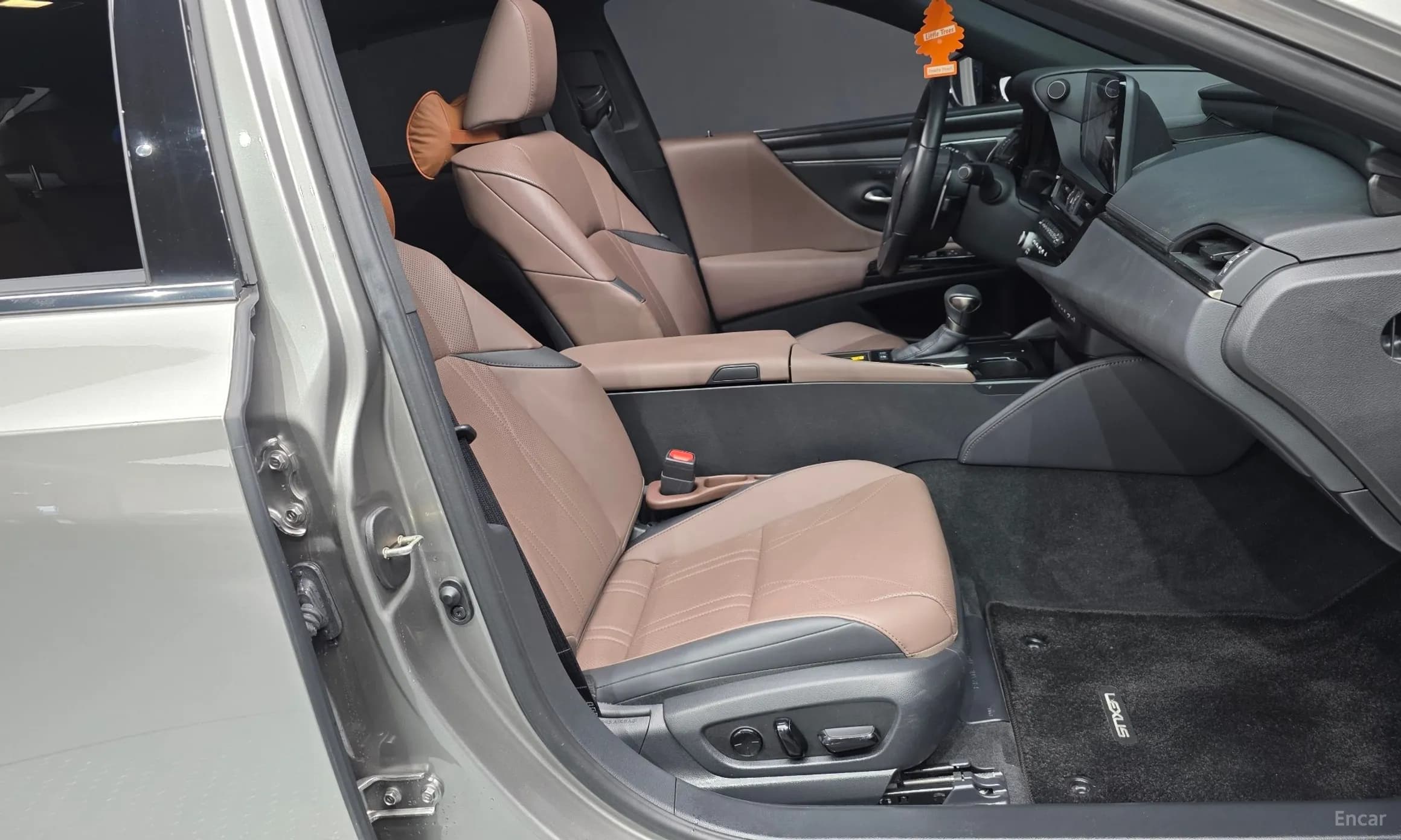 ES300h 7th Generation