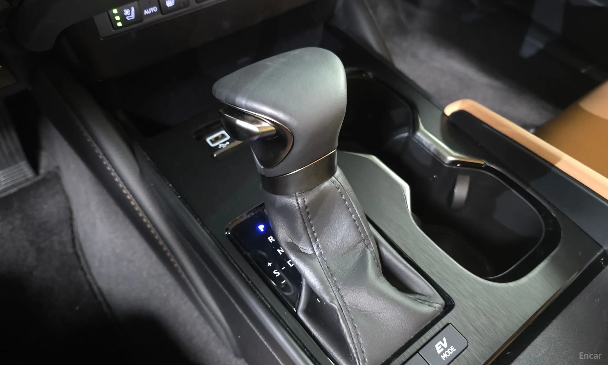 ES300h 7th Generation