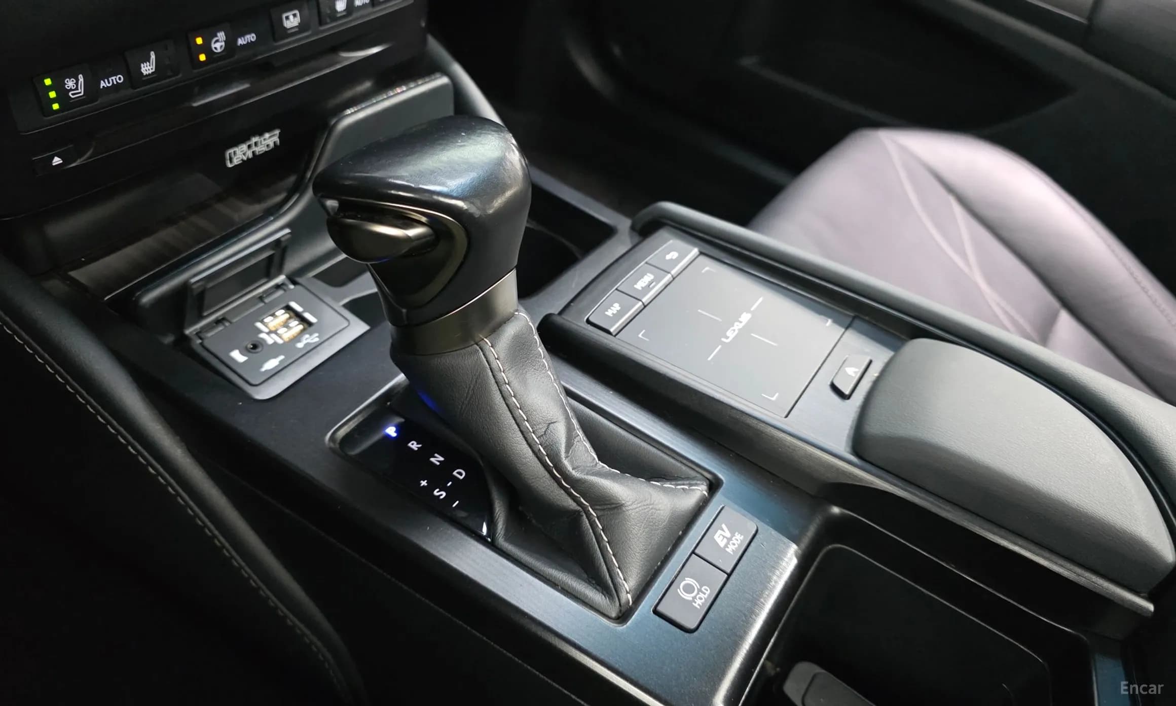 ES300h 7th Generation