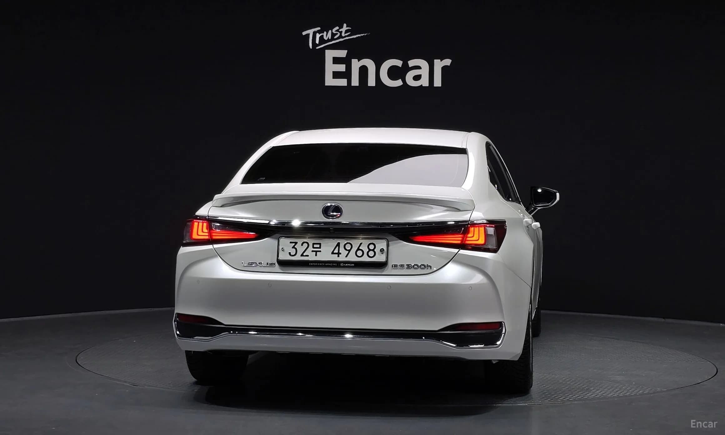 ES300h 7th Generation