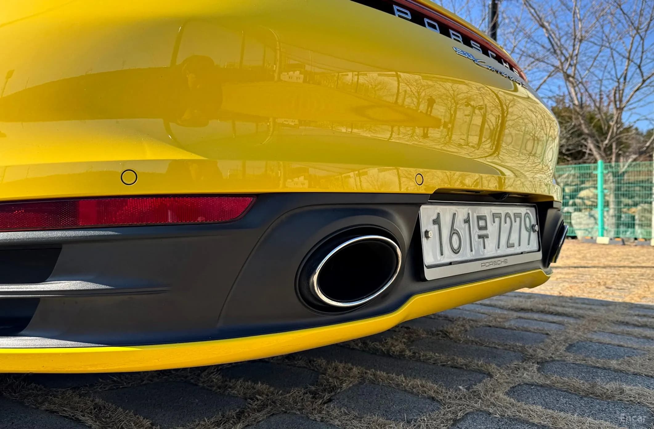 911 (992)