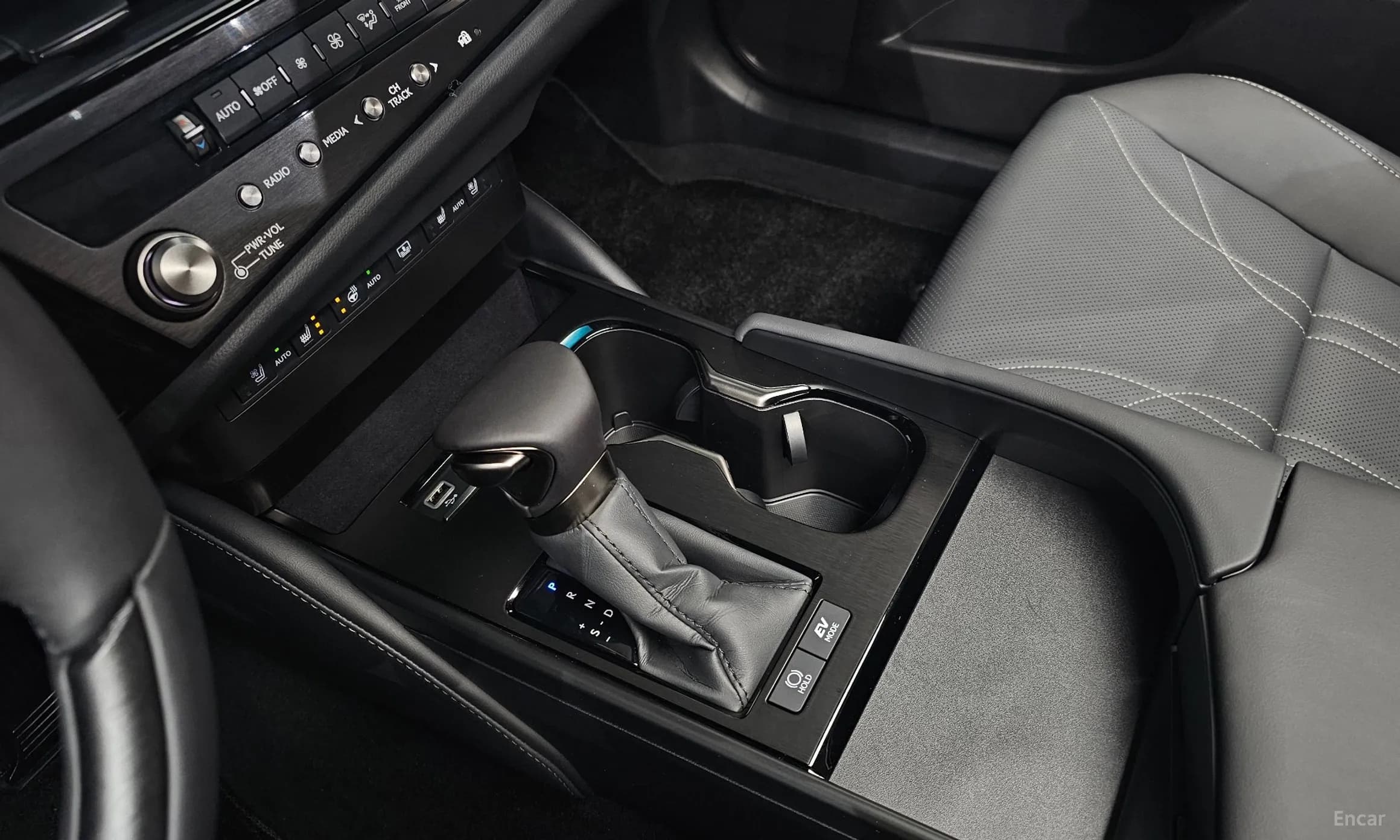 ES300h 7th Generation