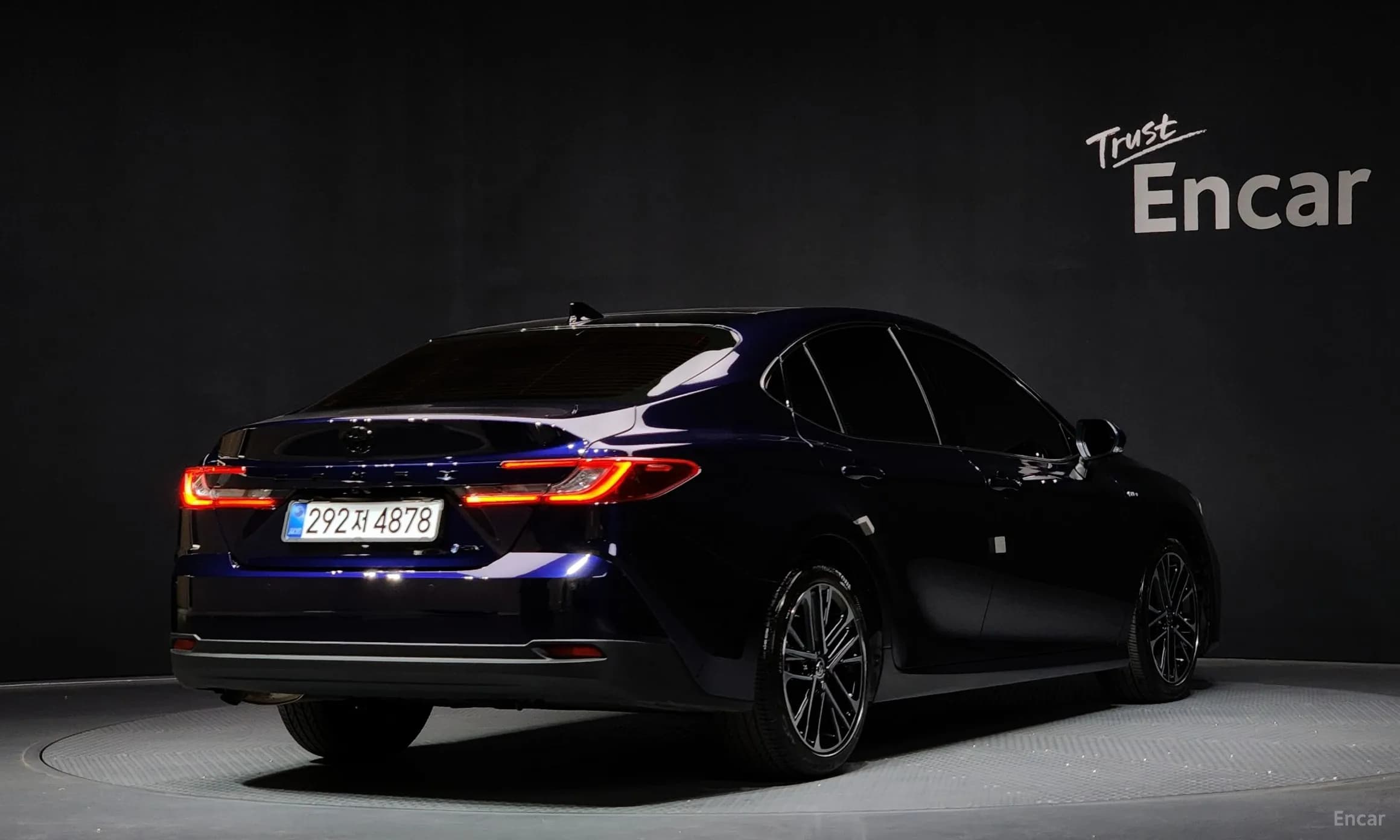 Camry (XV80)