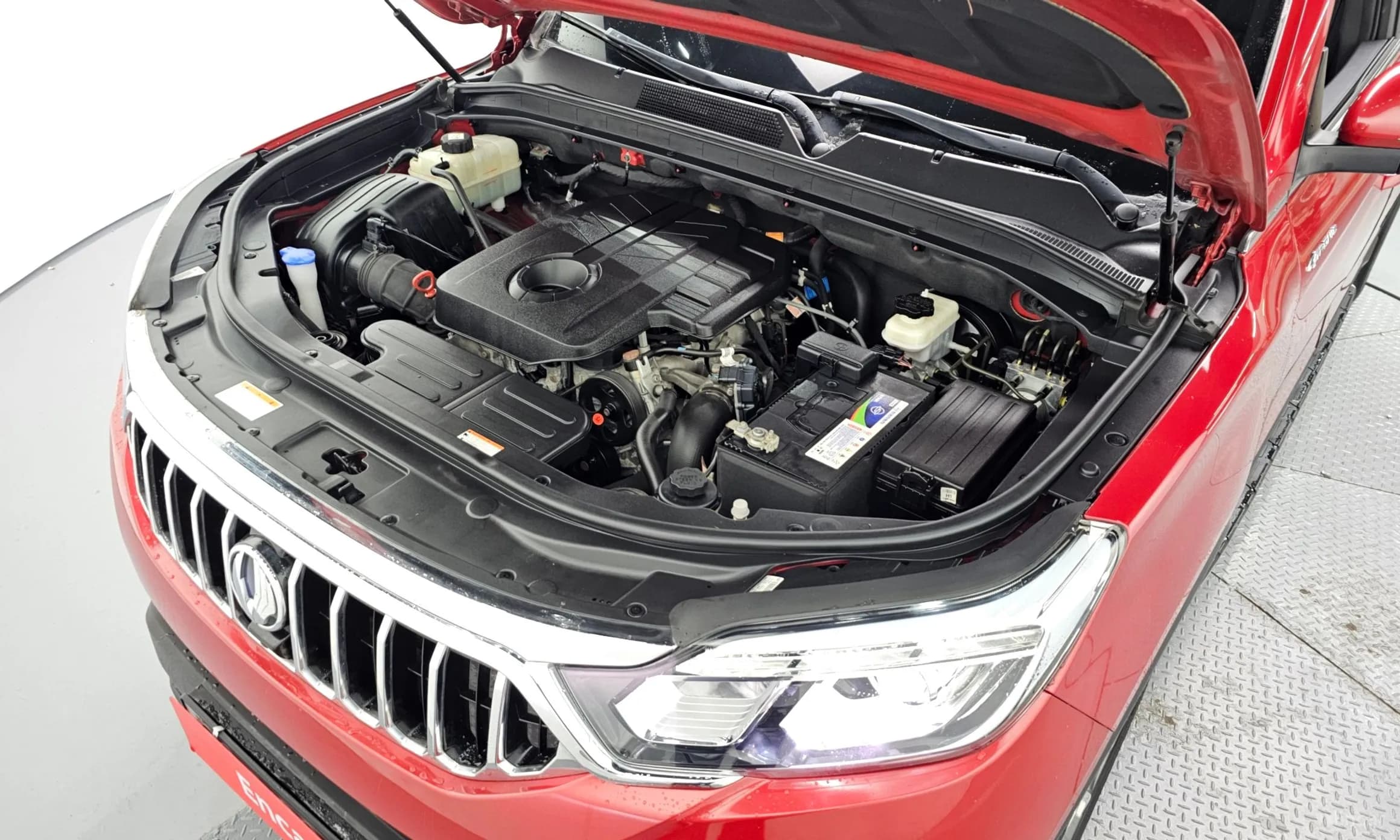 Rexton Sports Khan