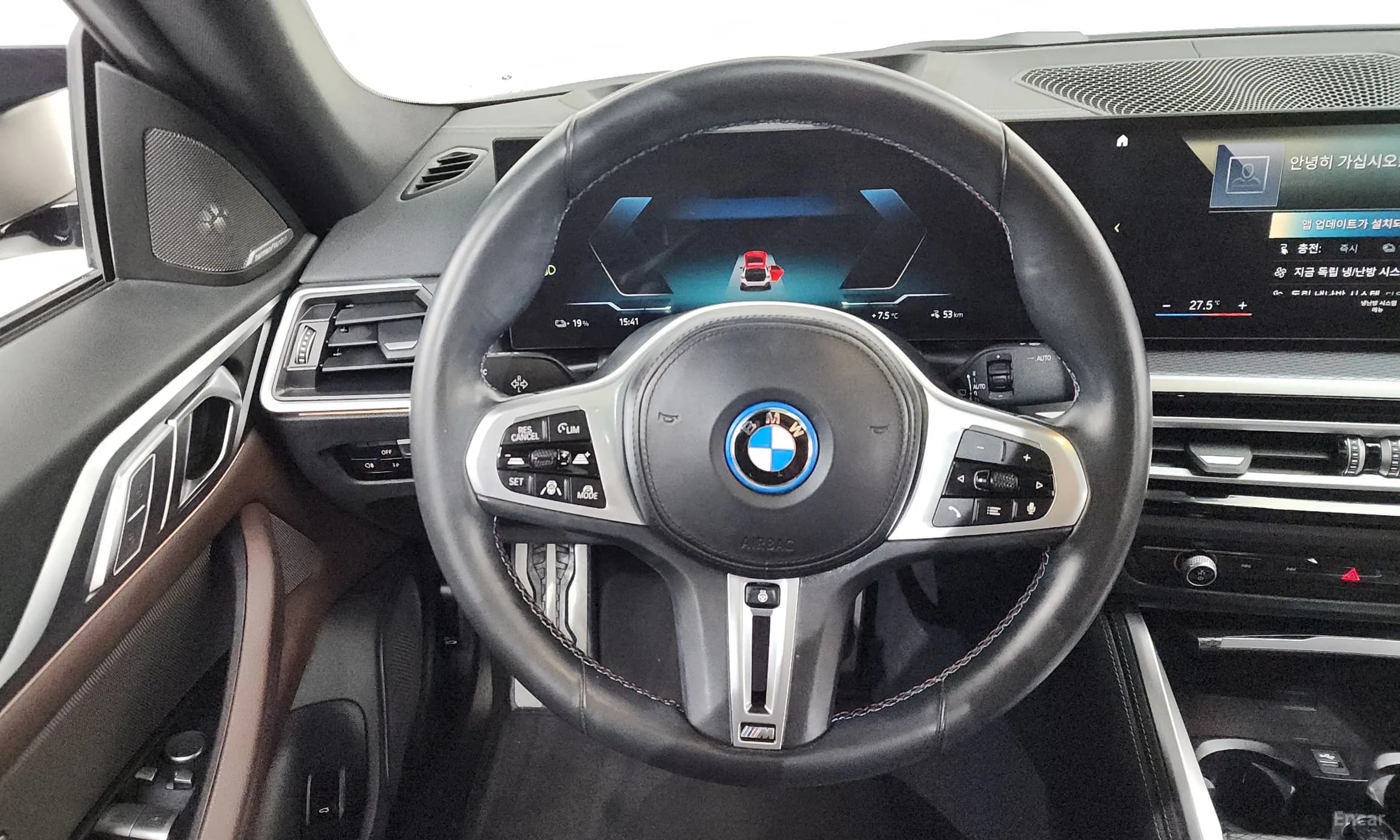 i4