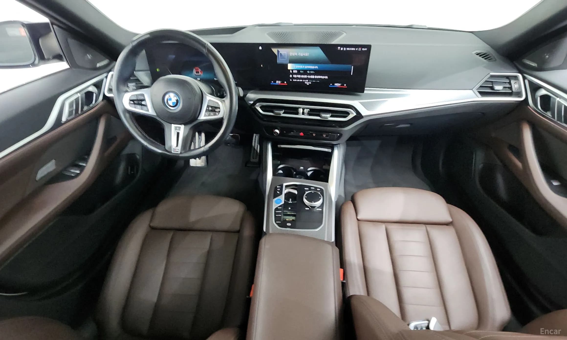 i4