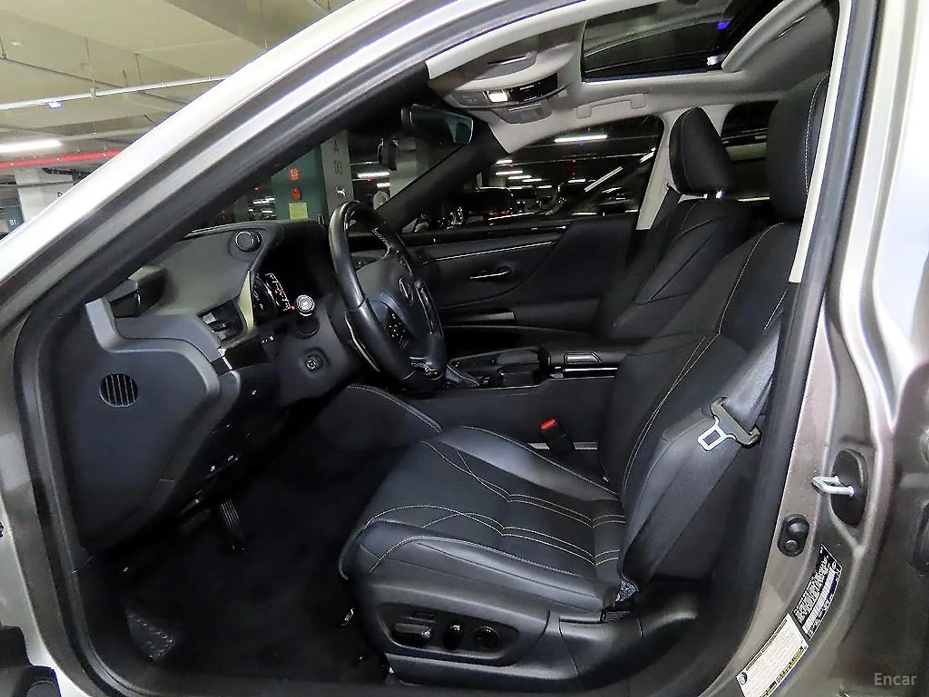 ES300h 7th Generation