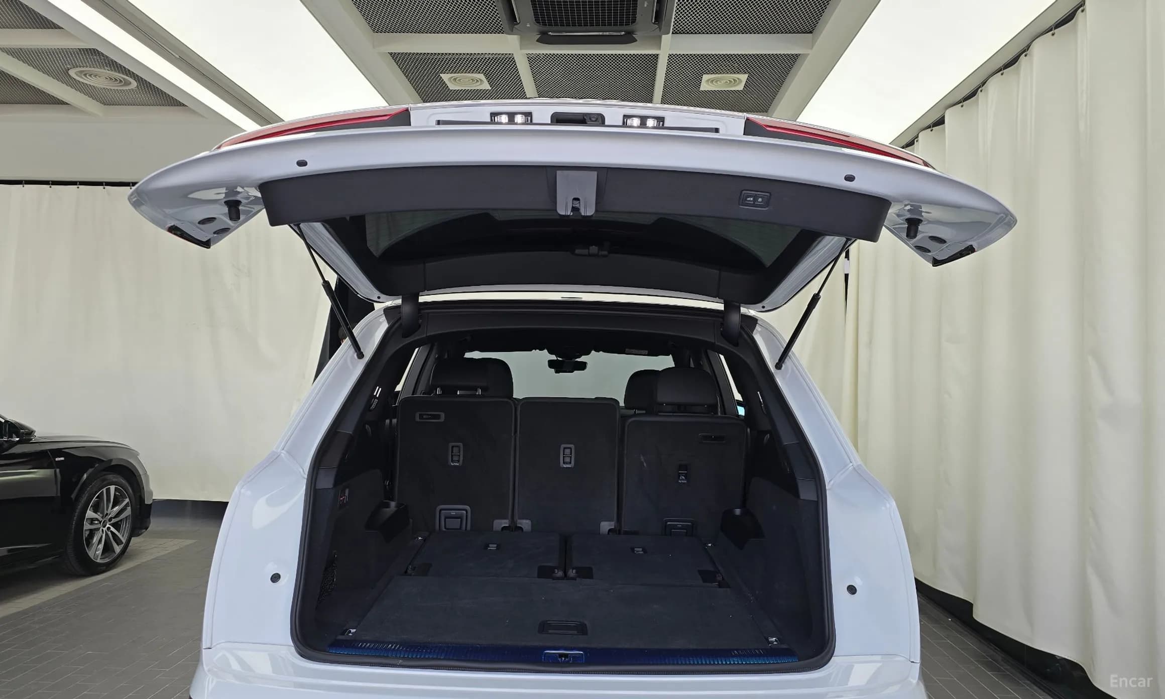 Q7 (4M)
