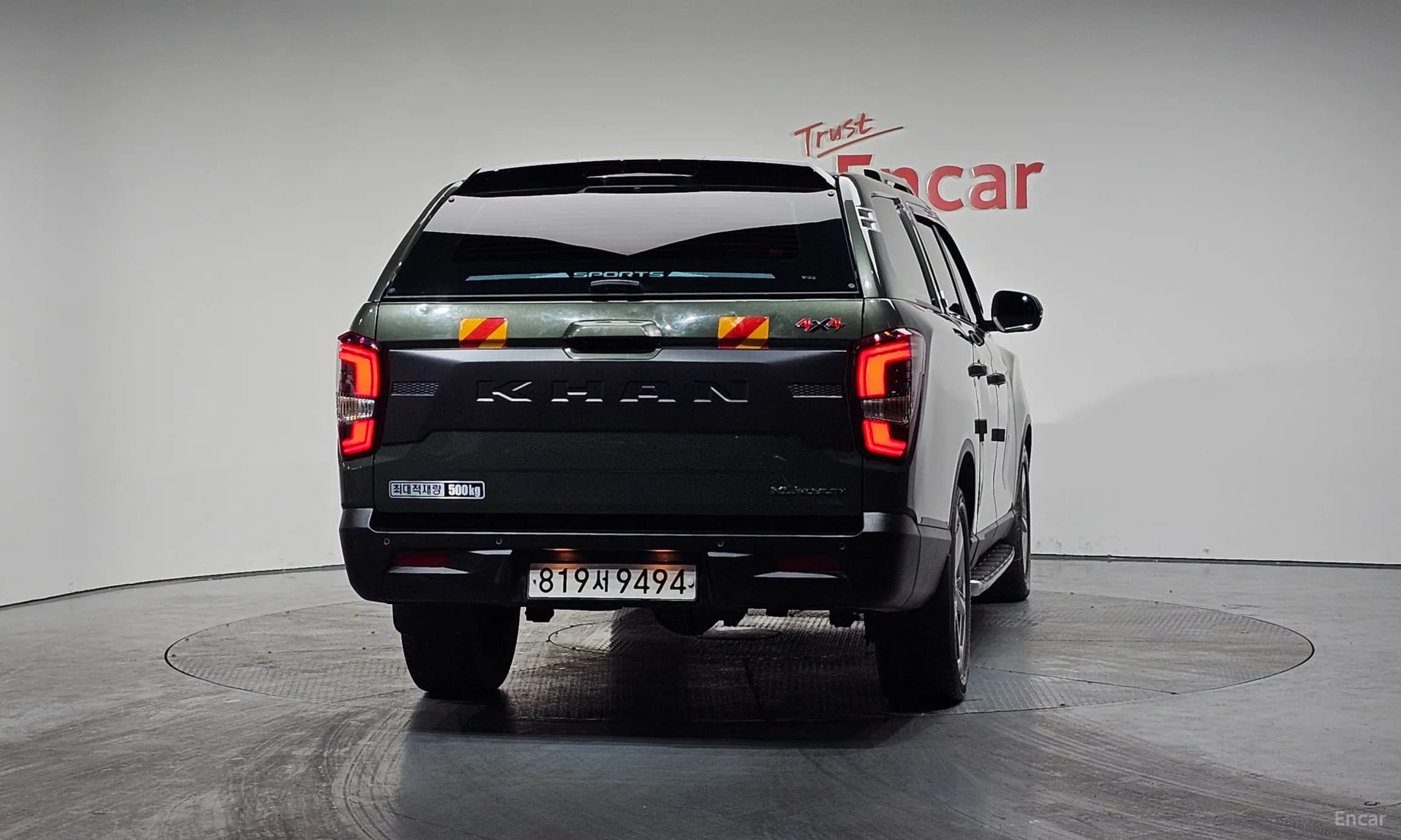 Rexton Sports Khan