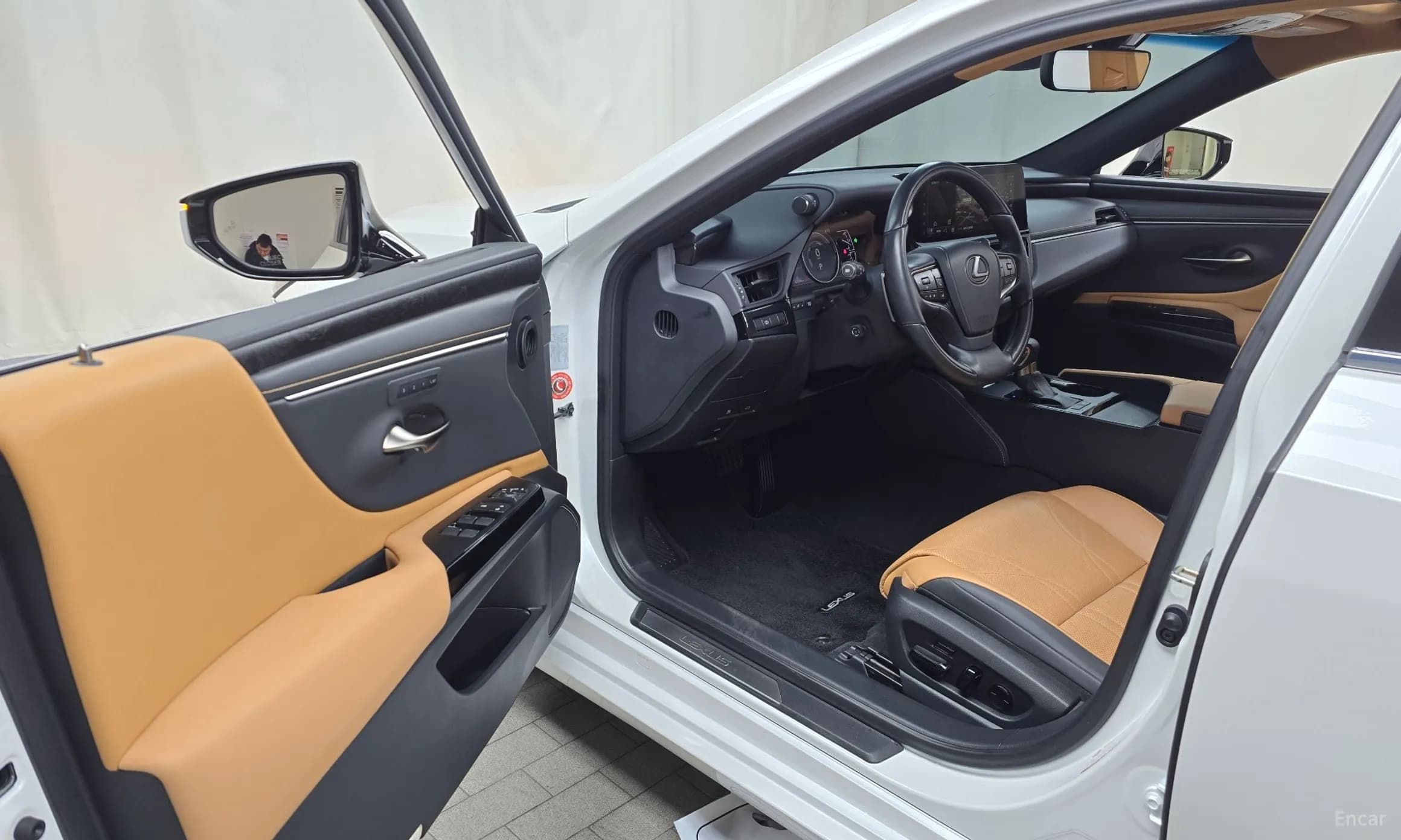 ES300h 7th Generation