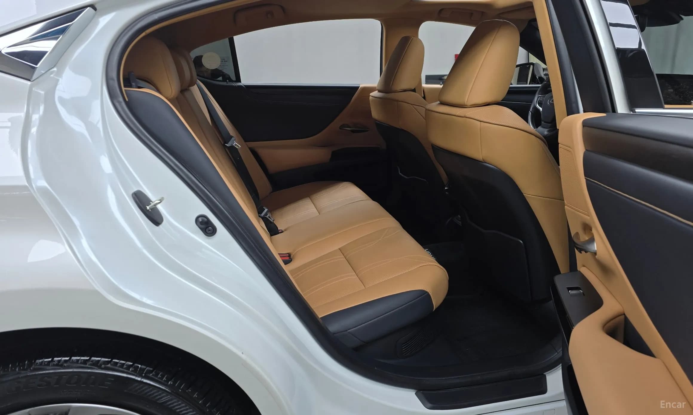 ES300h 7th Generation