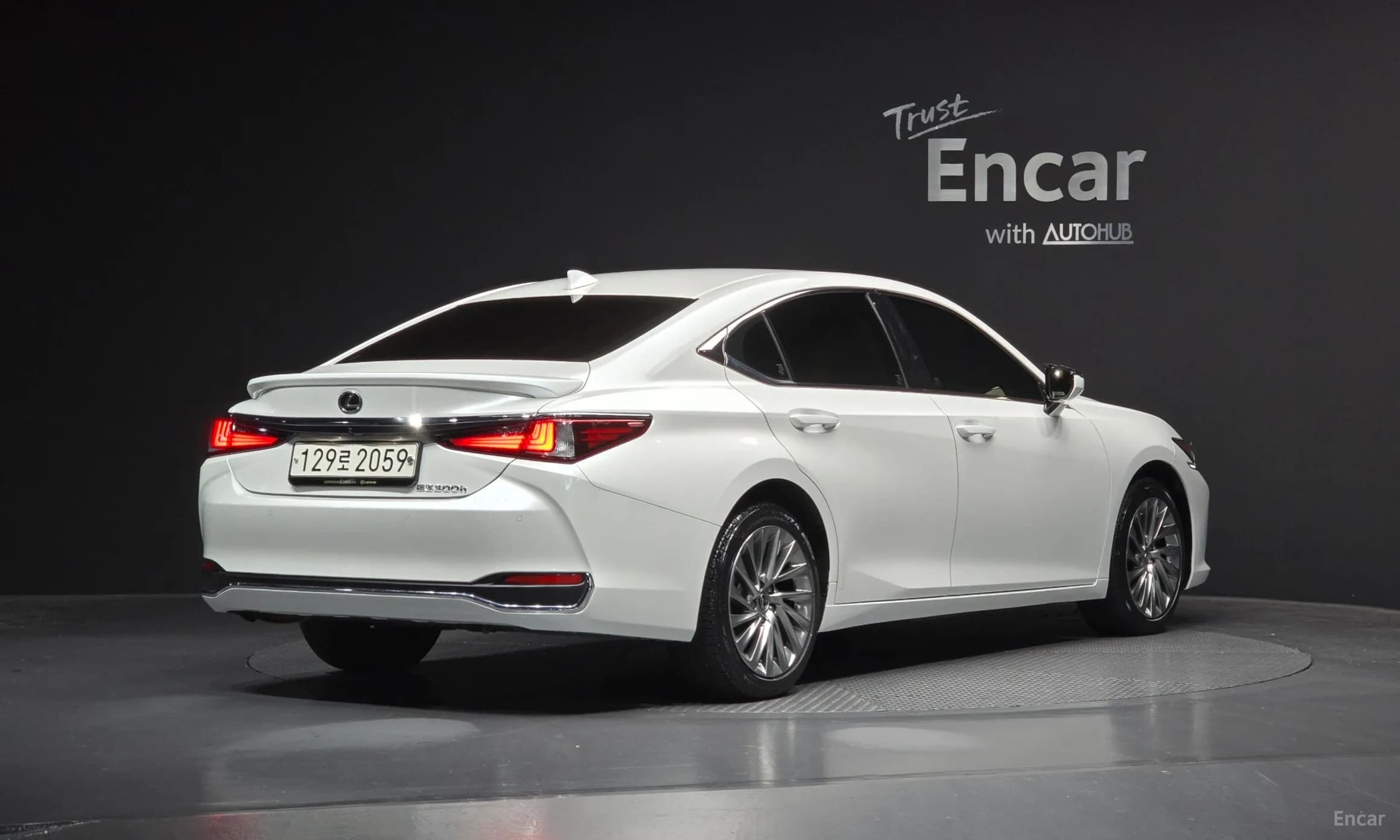 ES300h 7th Generation