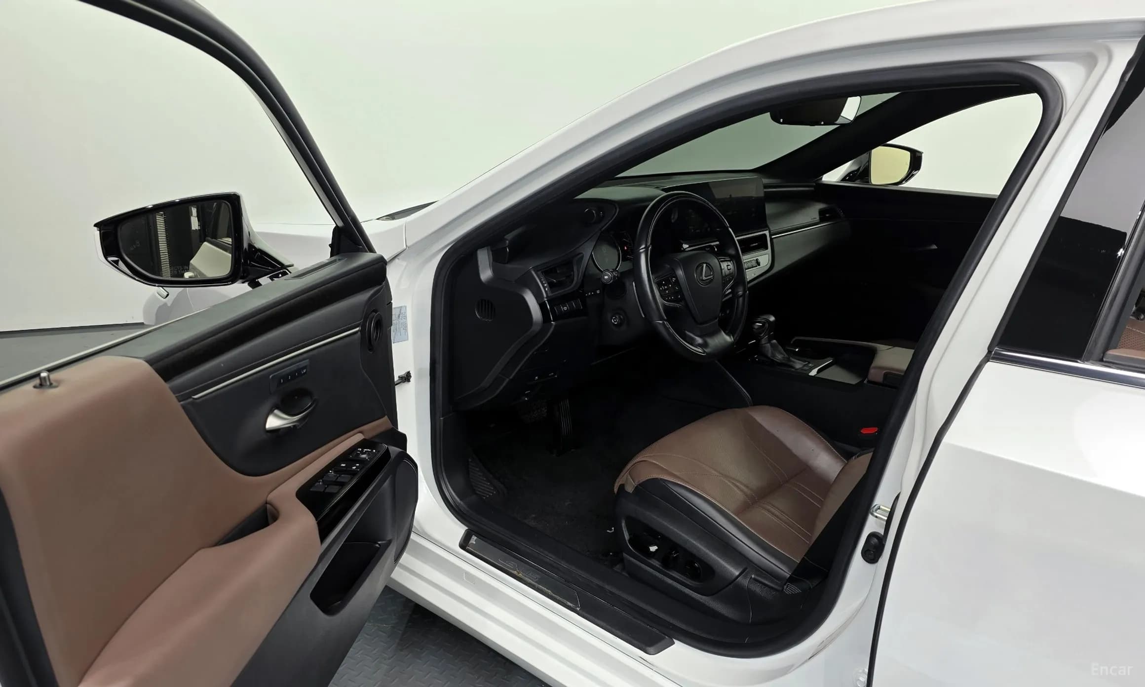 ES300h 7th Generation