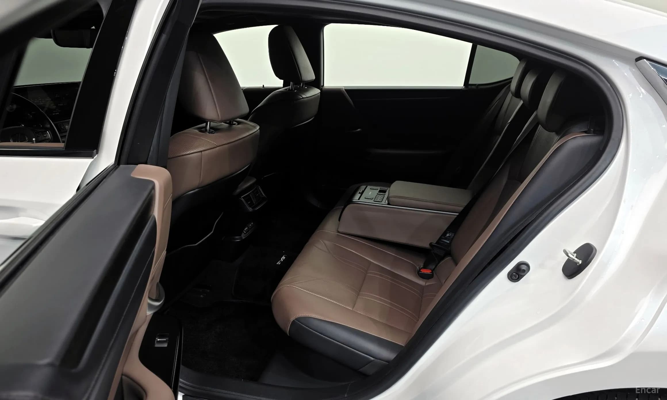 ES300h 7th Generation