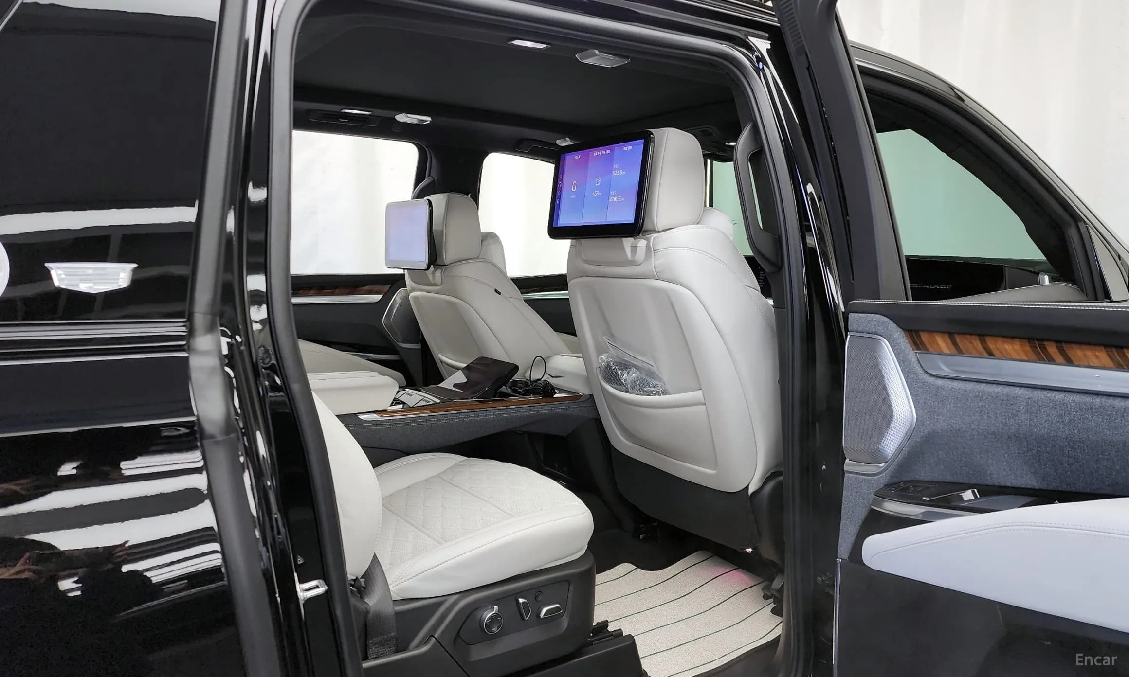 Escalade 5th Generation