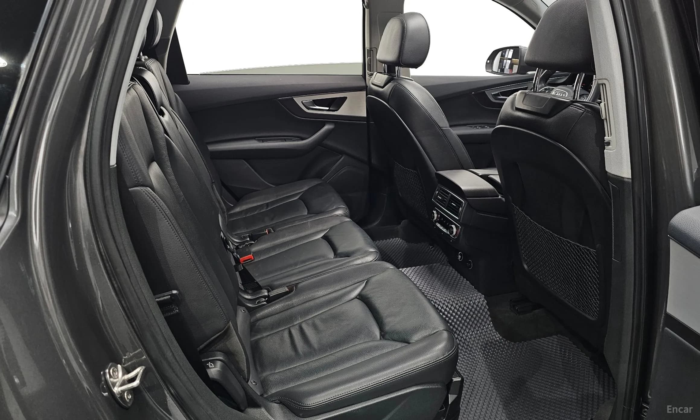 Q7 (4M)