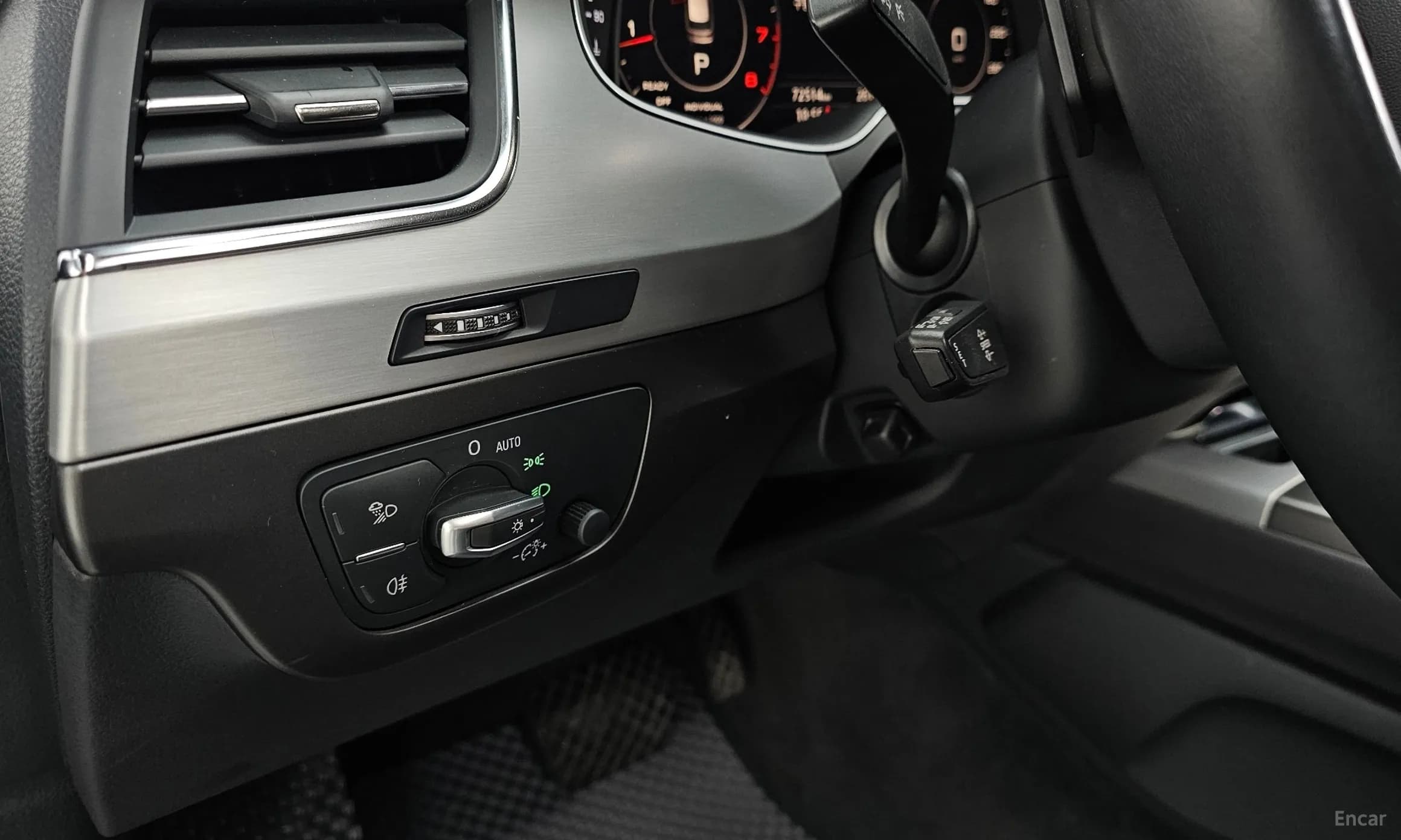 Q7 (4M)
