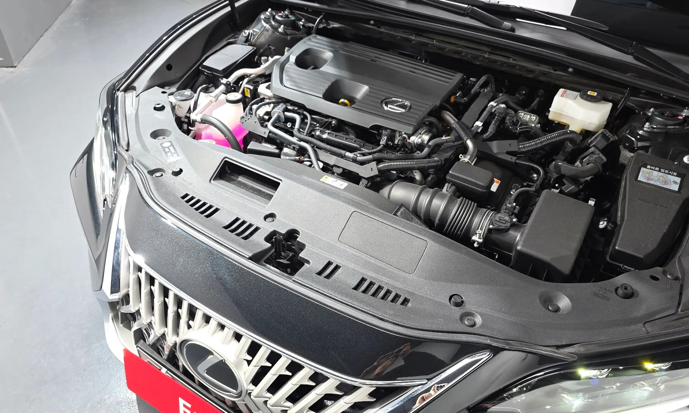 ES300h 7th Generation