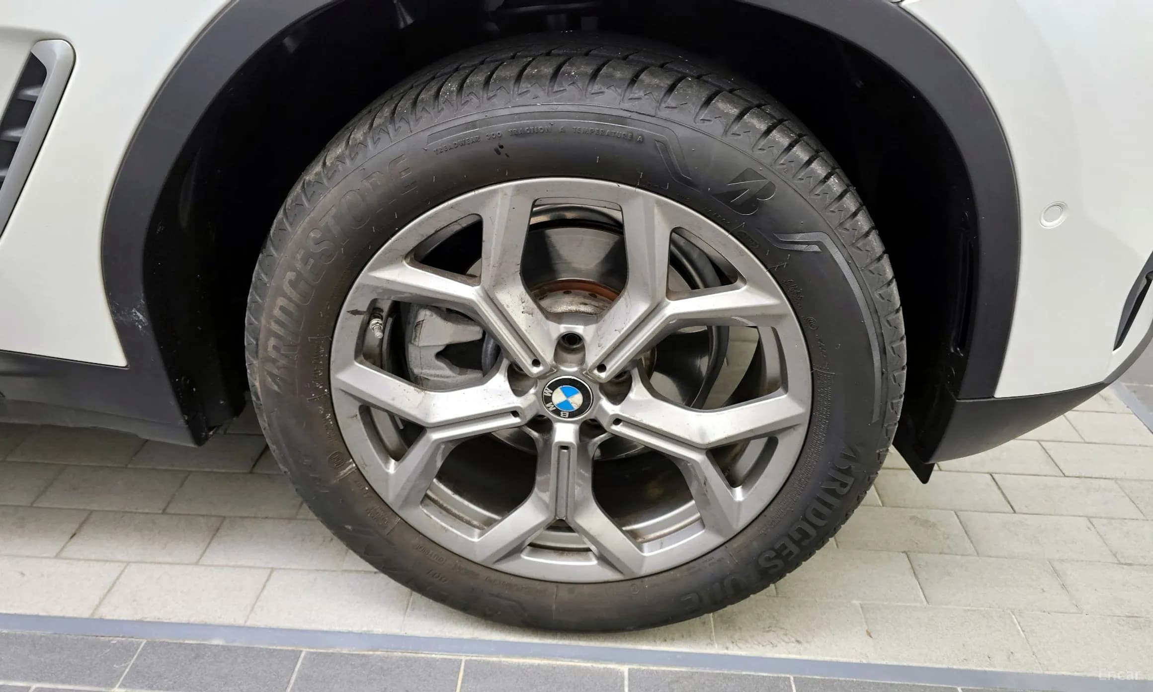 X4 (G02)