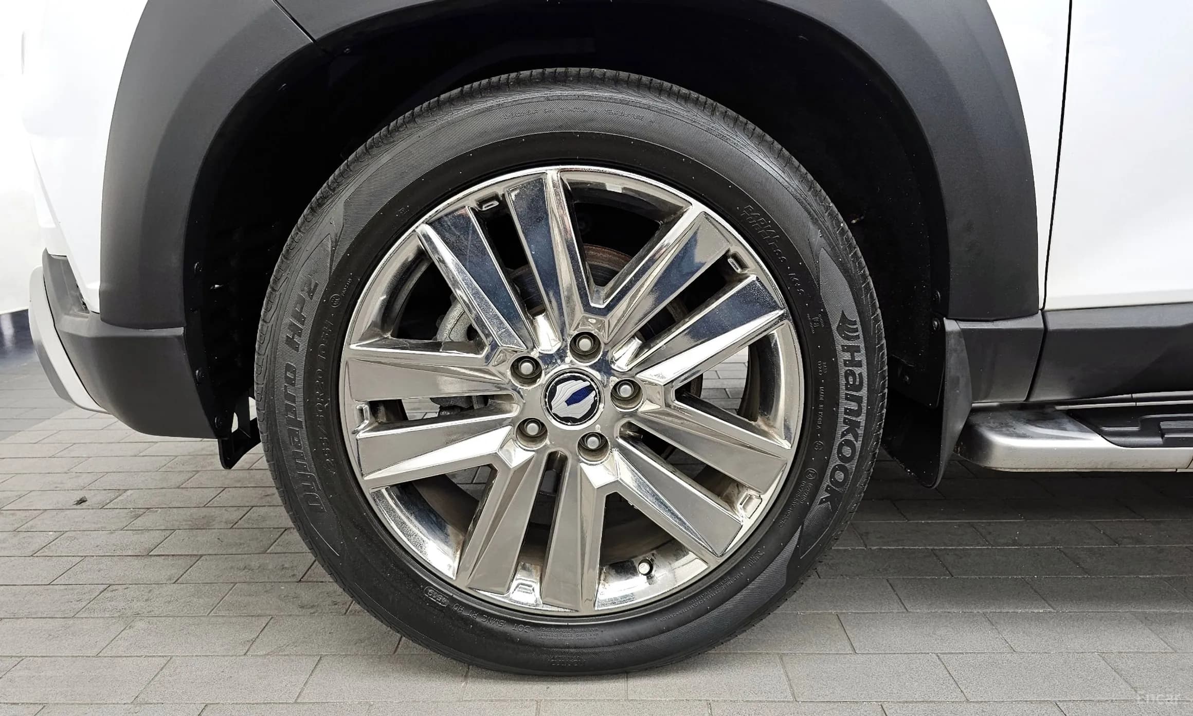 Rexton Sports Khan