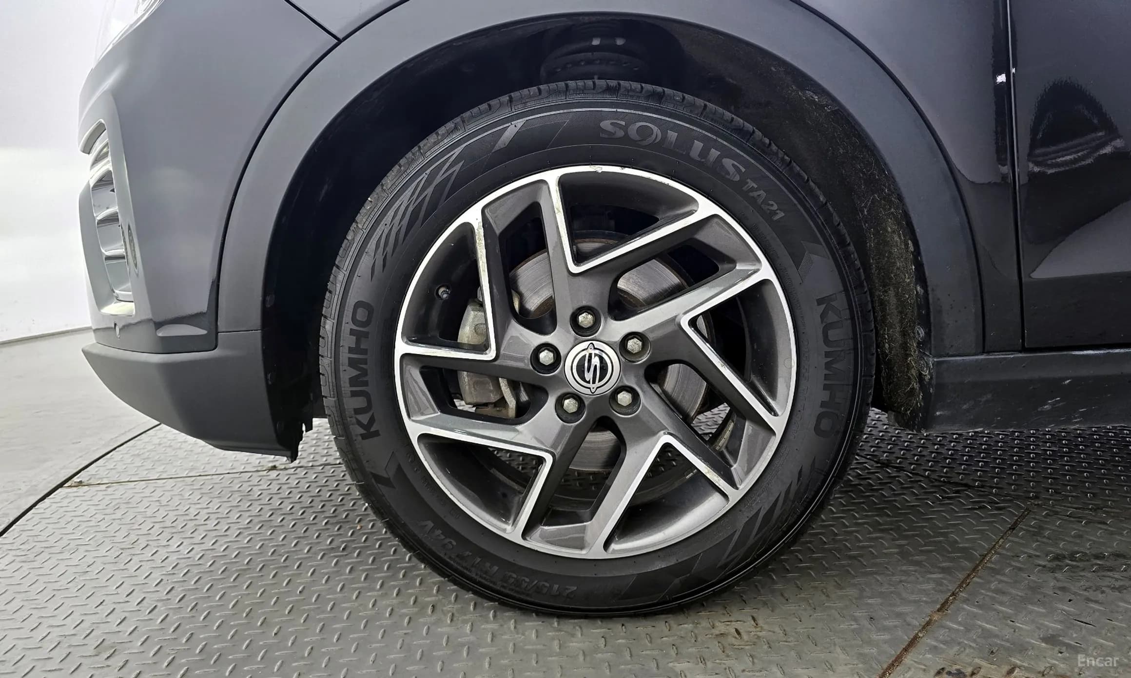 Berry New Tivoli