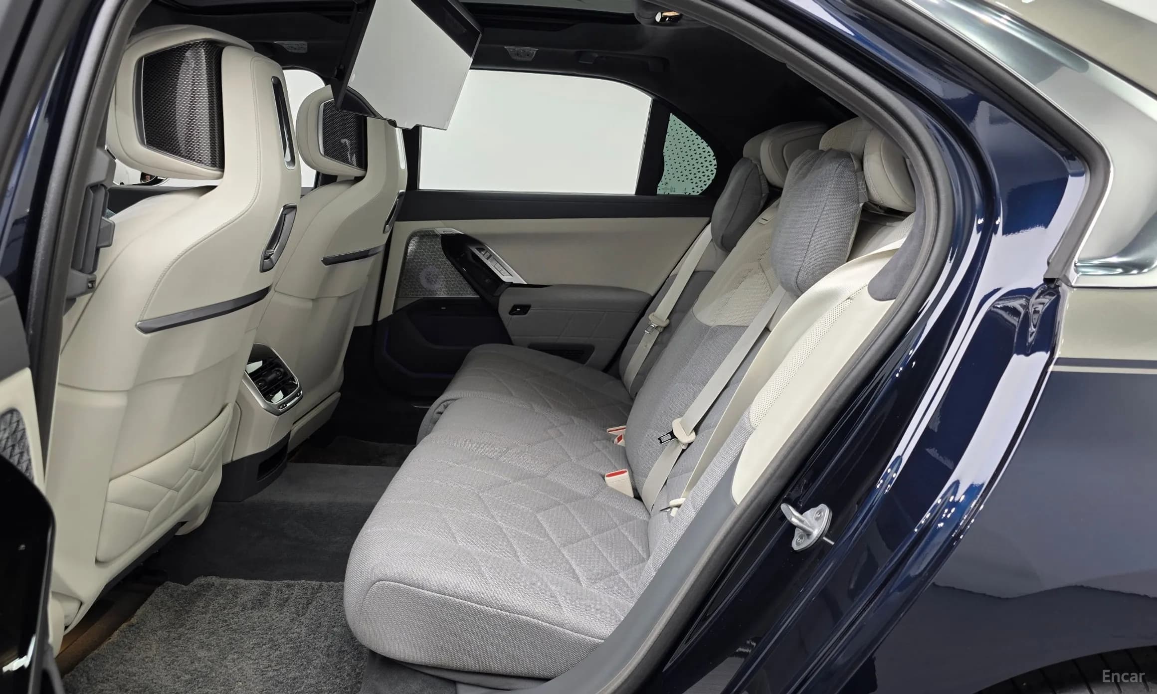 7 Series (G70)