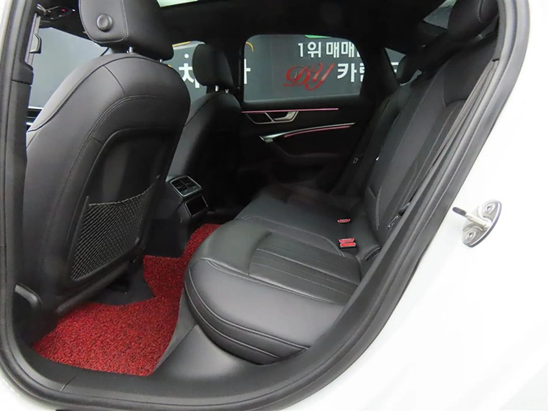 A6 (C8)