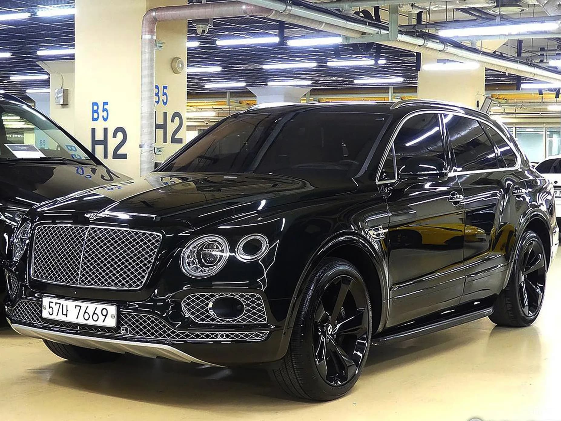 Bentayga