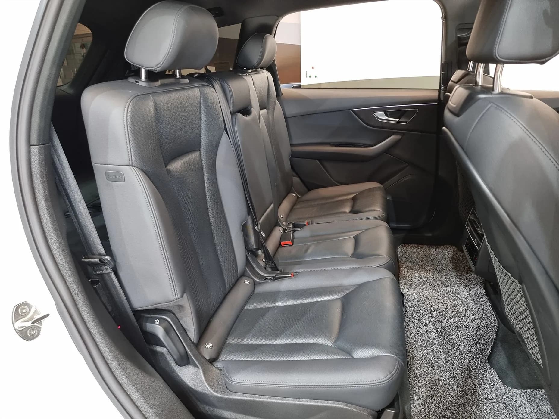 Q7 (4M)
