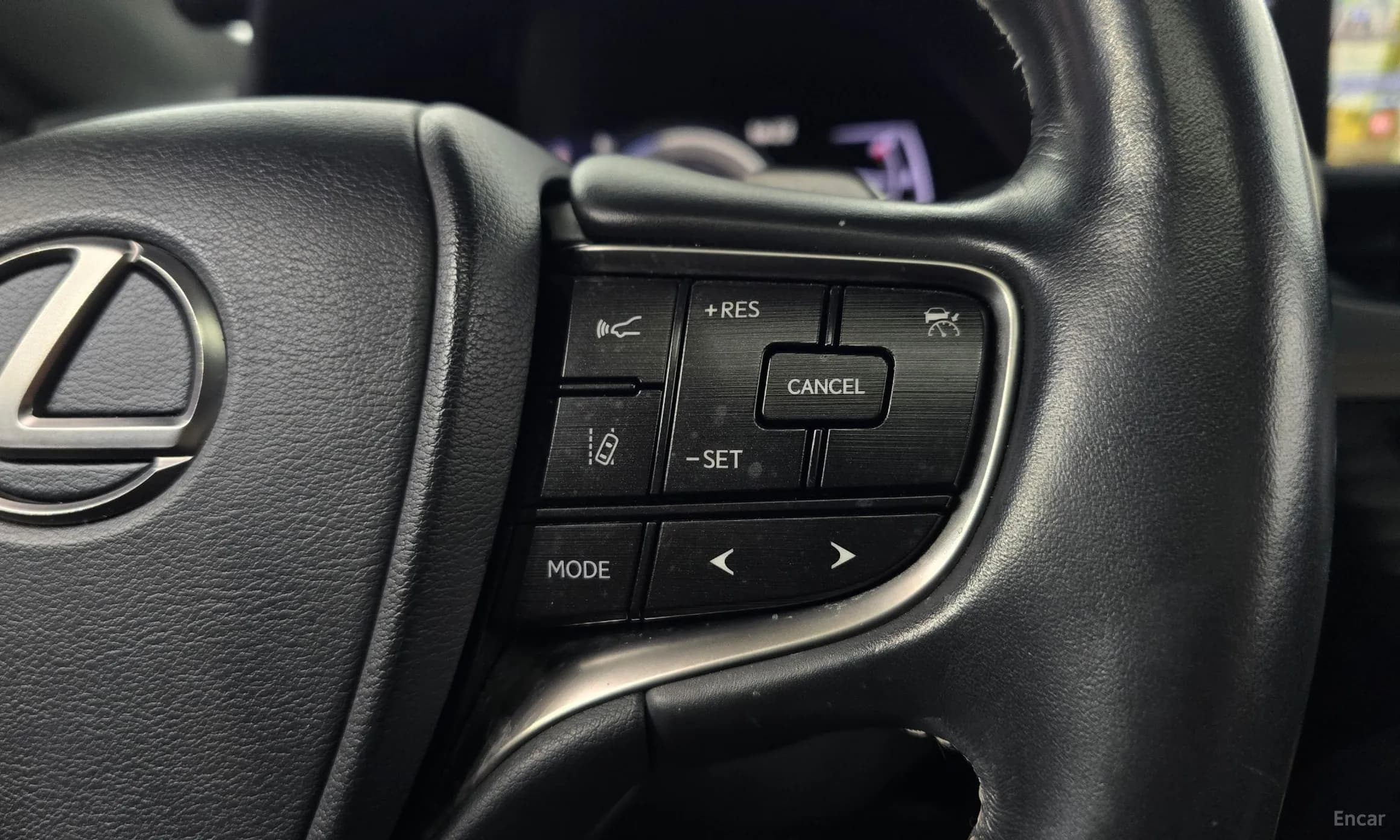 ES300h 7th Generation