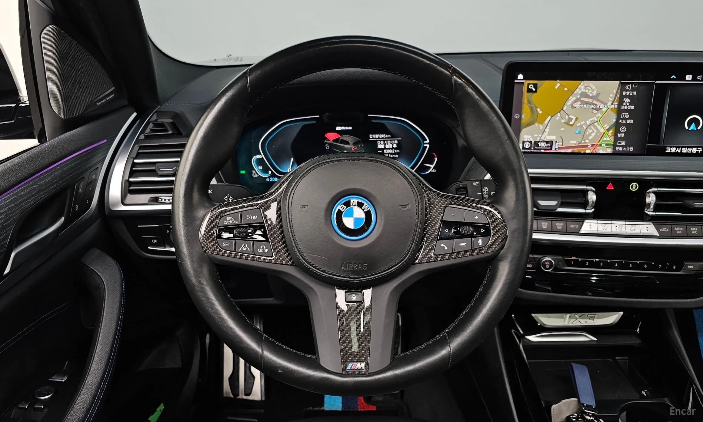 iX3