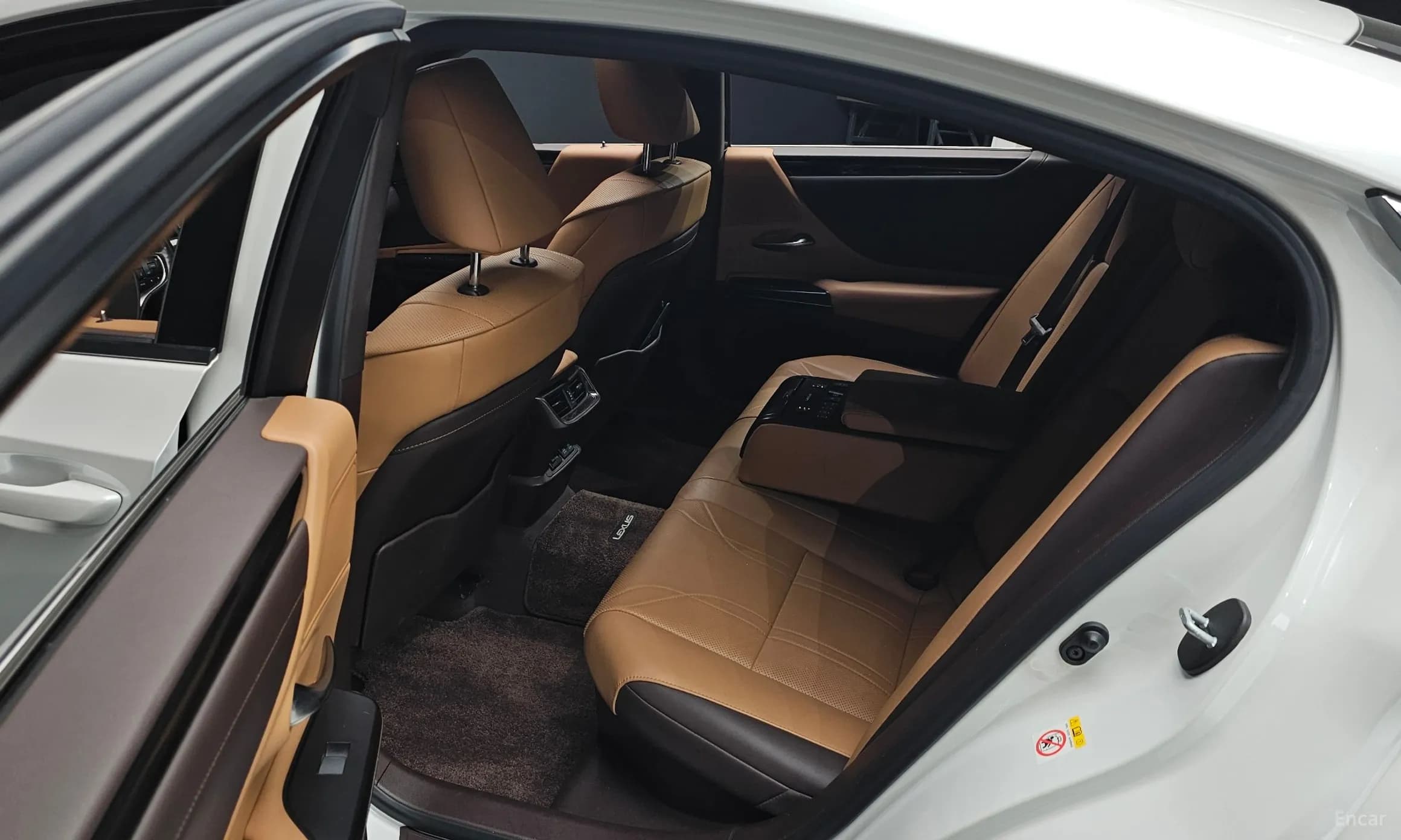 ES300h 7th Generation