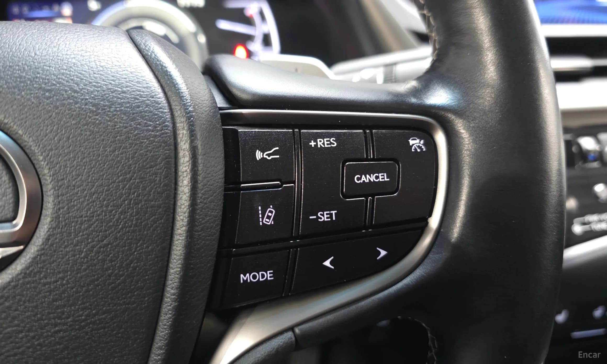 ES300h 7th Generation