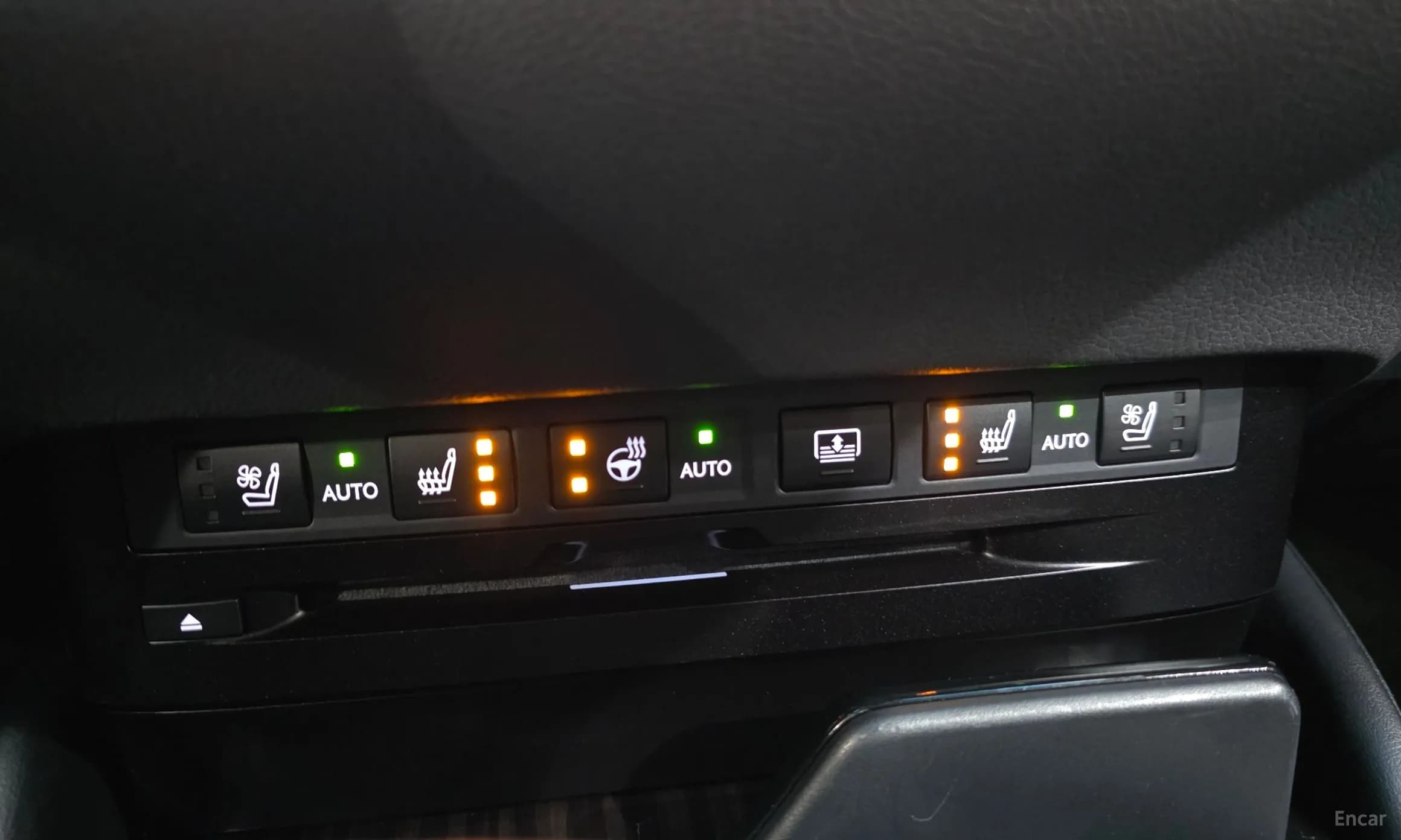 ES300h 7th Generation