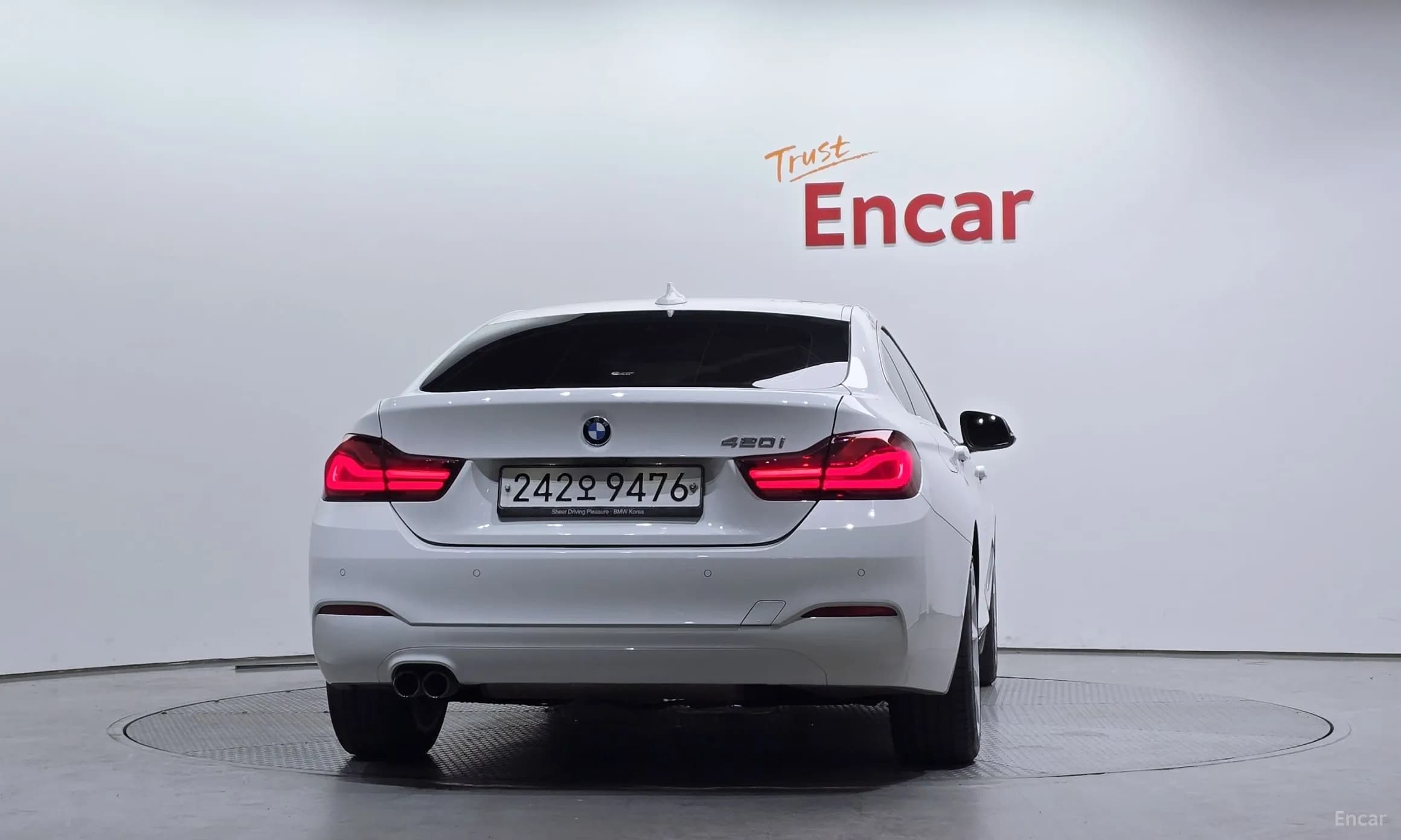 Series 4 (F32)