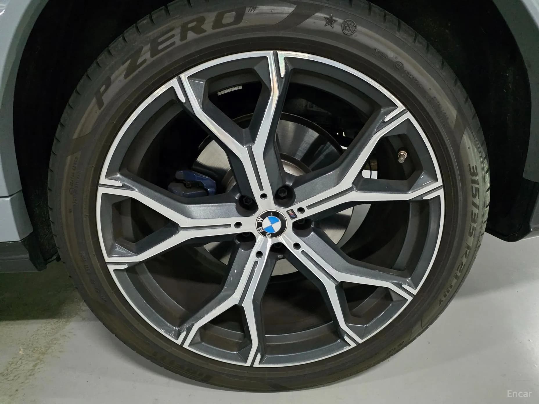 X6 (G06)