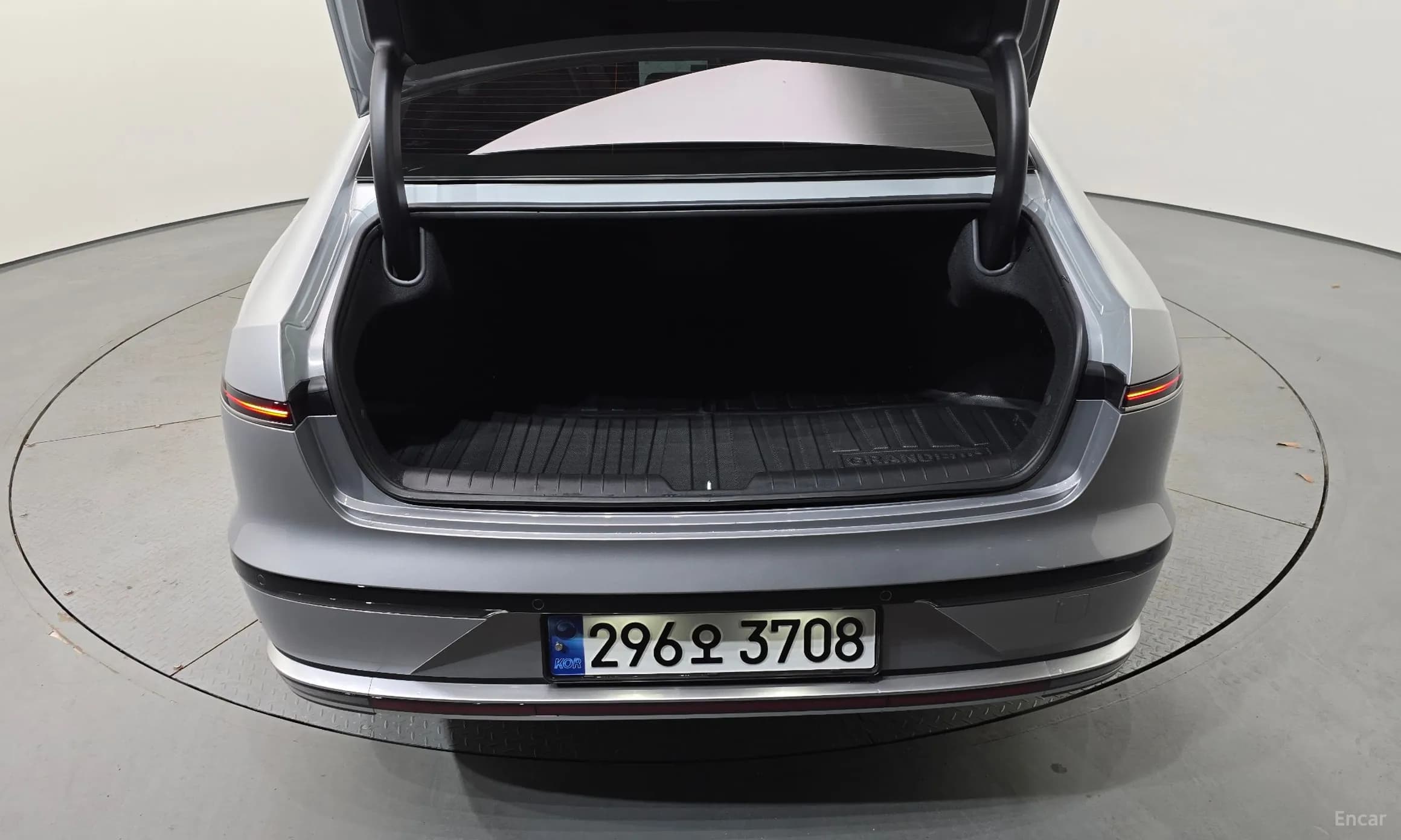 Grandeur Hybrid (GN7)