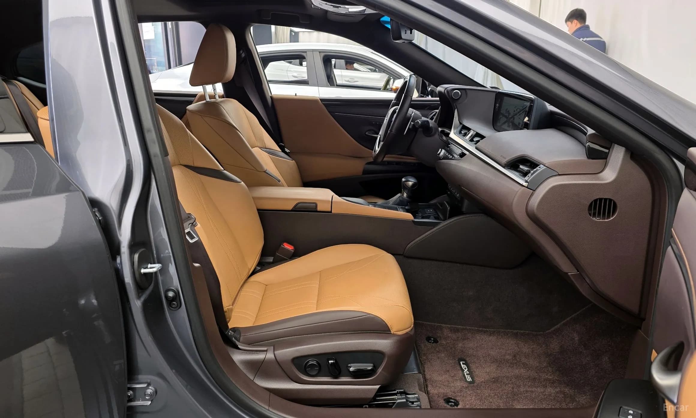 ES300h 7th Generation