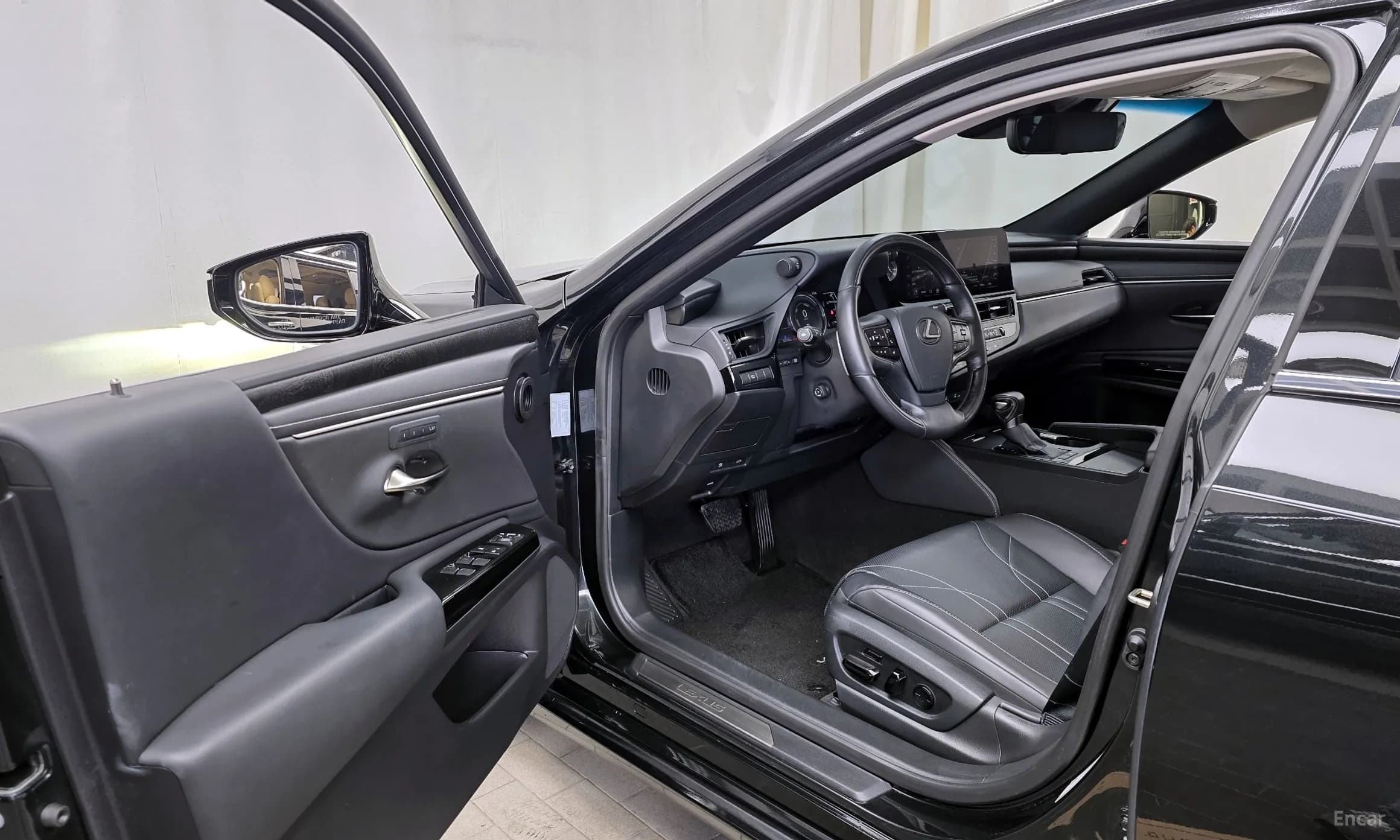 ES300h 7th Generation