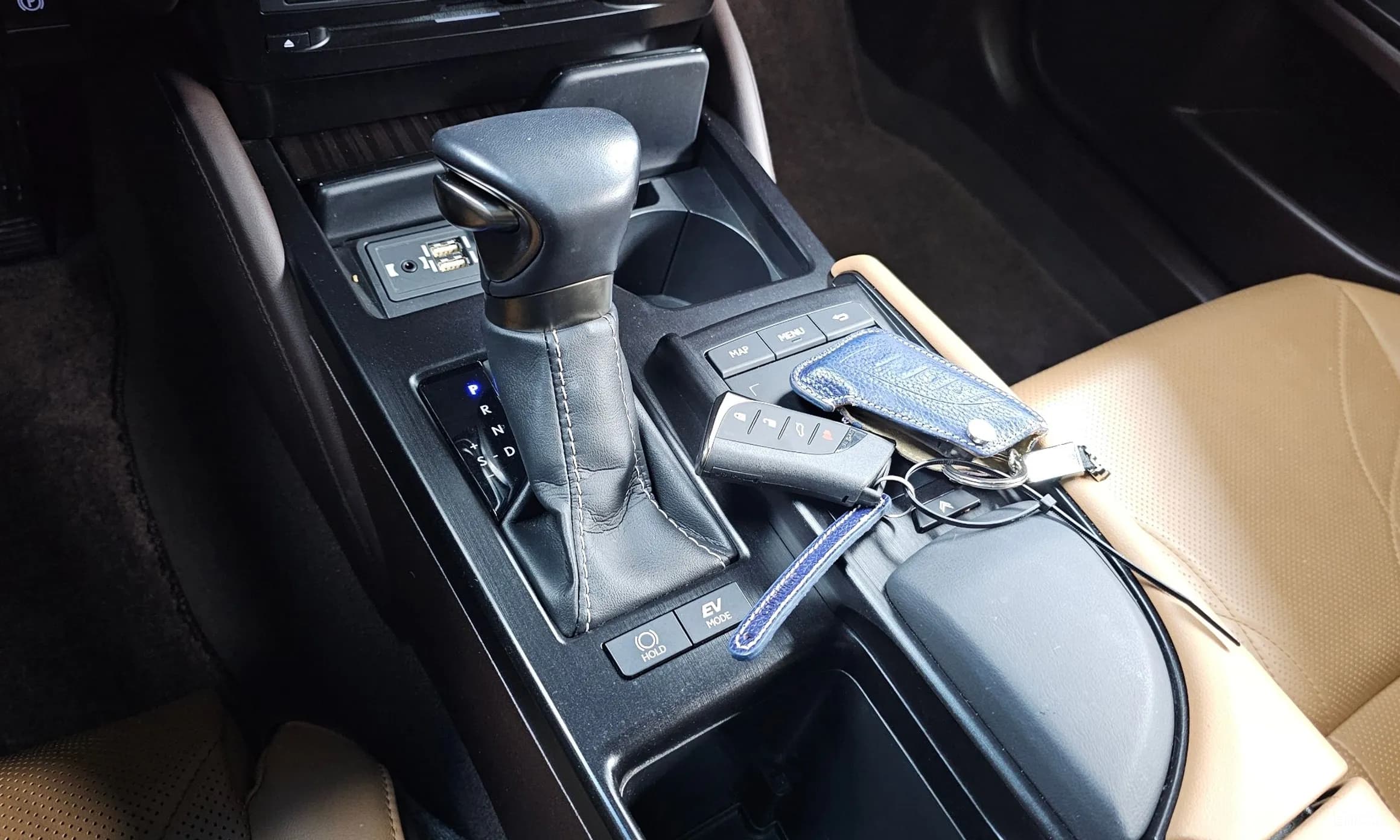 ES300h 7th Generation