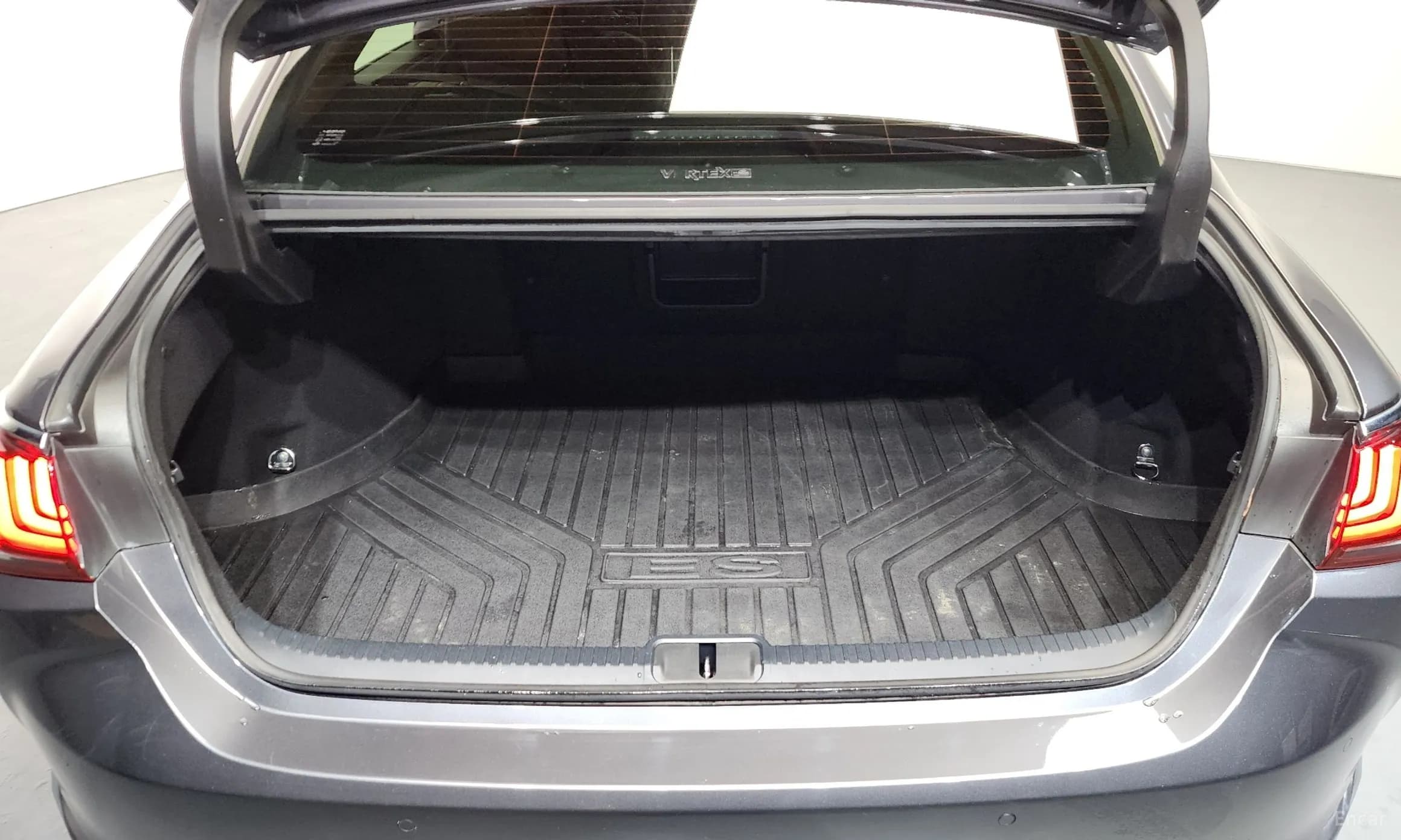 ES300h 7th Generation