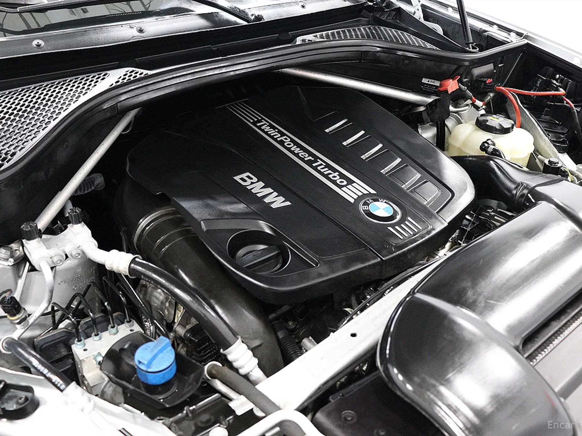 X5 (F15)