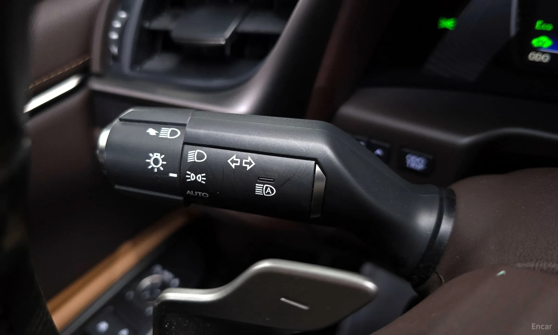 ES300h 7th Generation