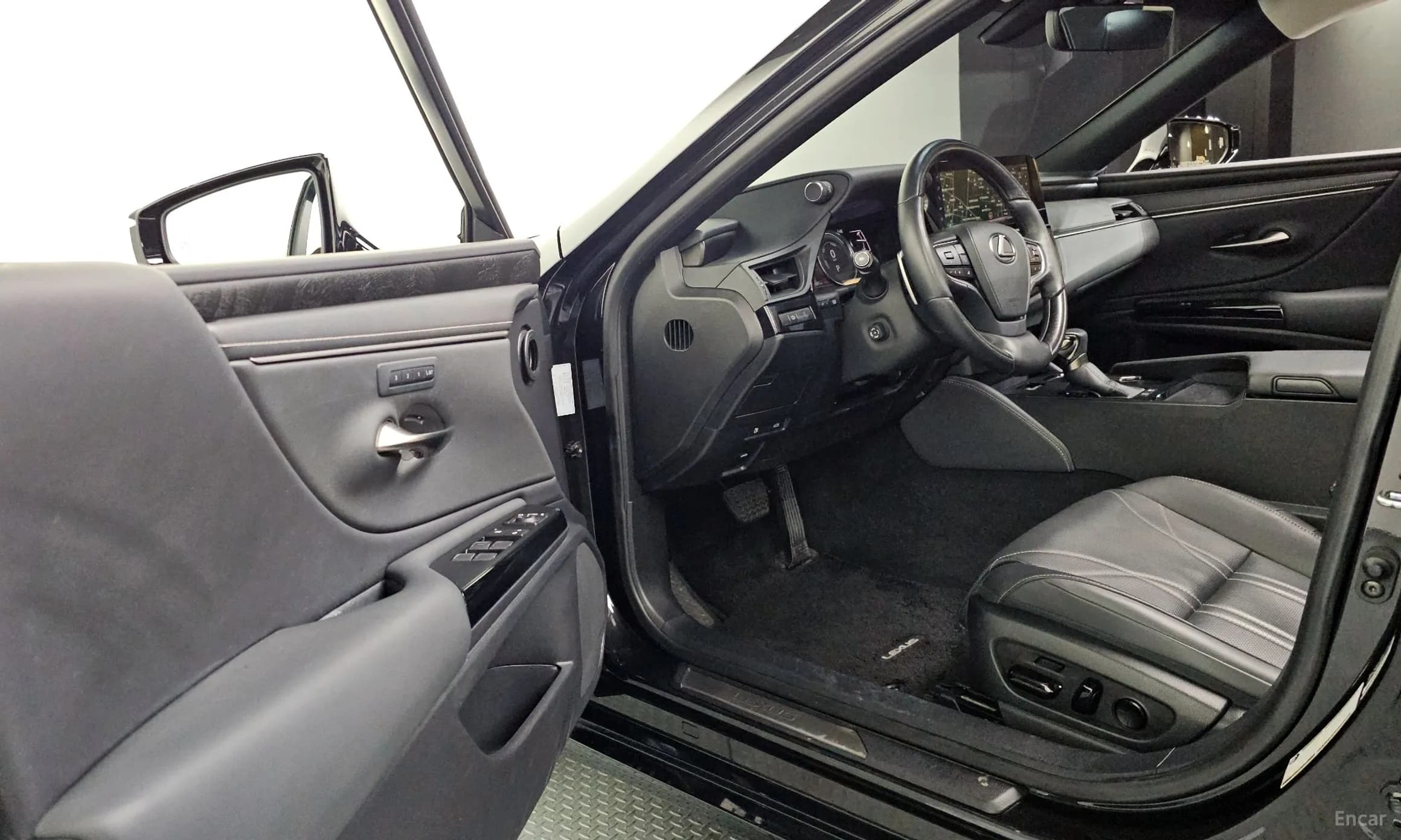 ES300h 7th Generation