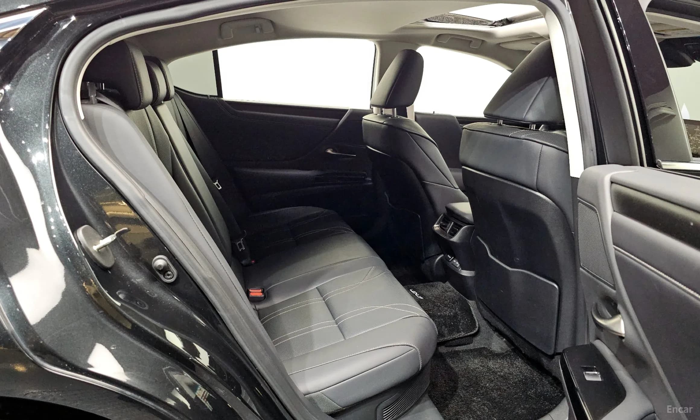 ES300h 7th Generation