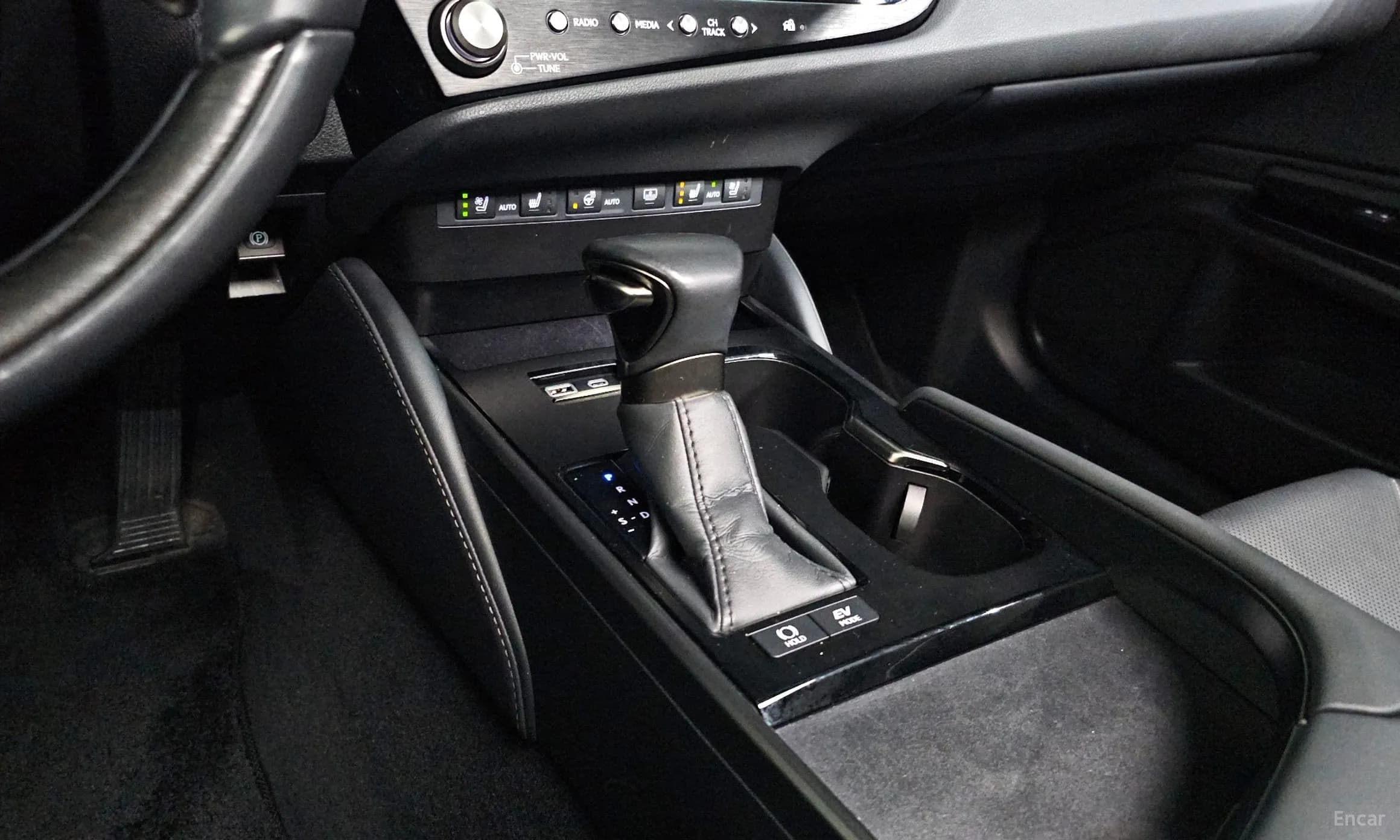 ES300h 7th Generation