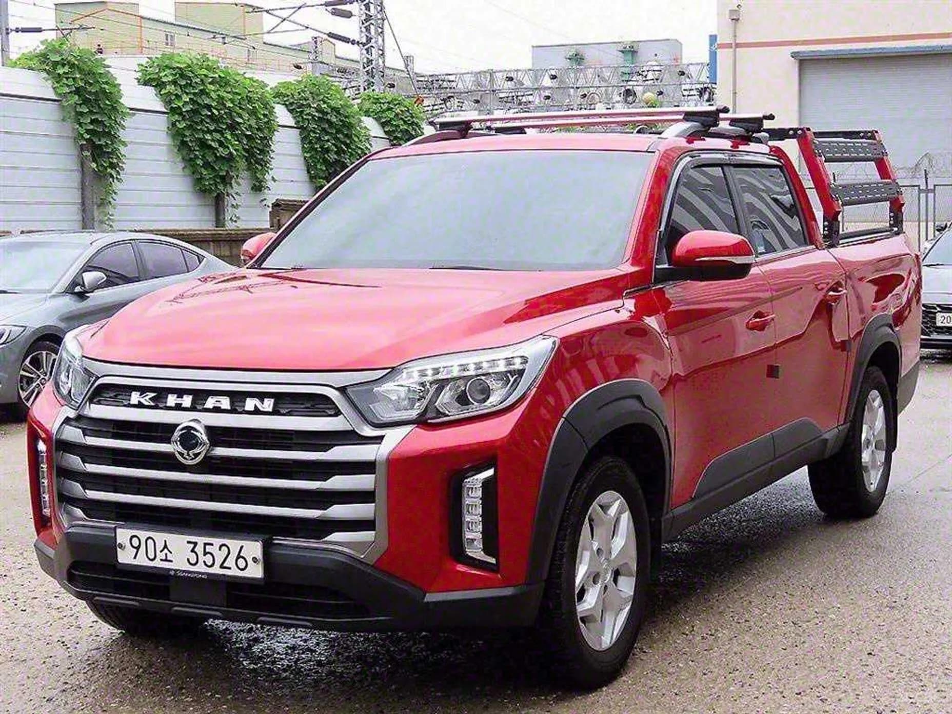 Rexton Sports Khan