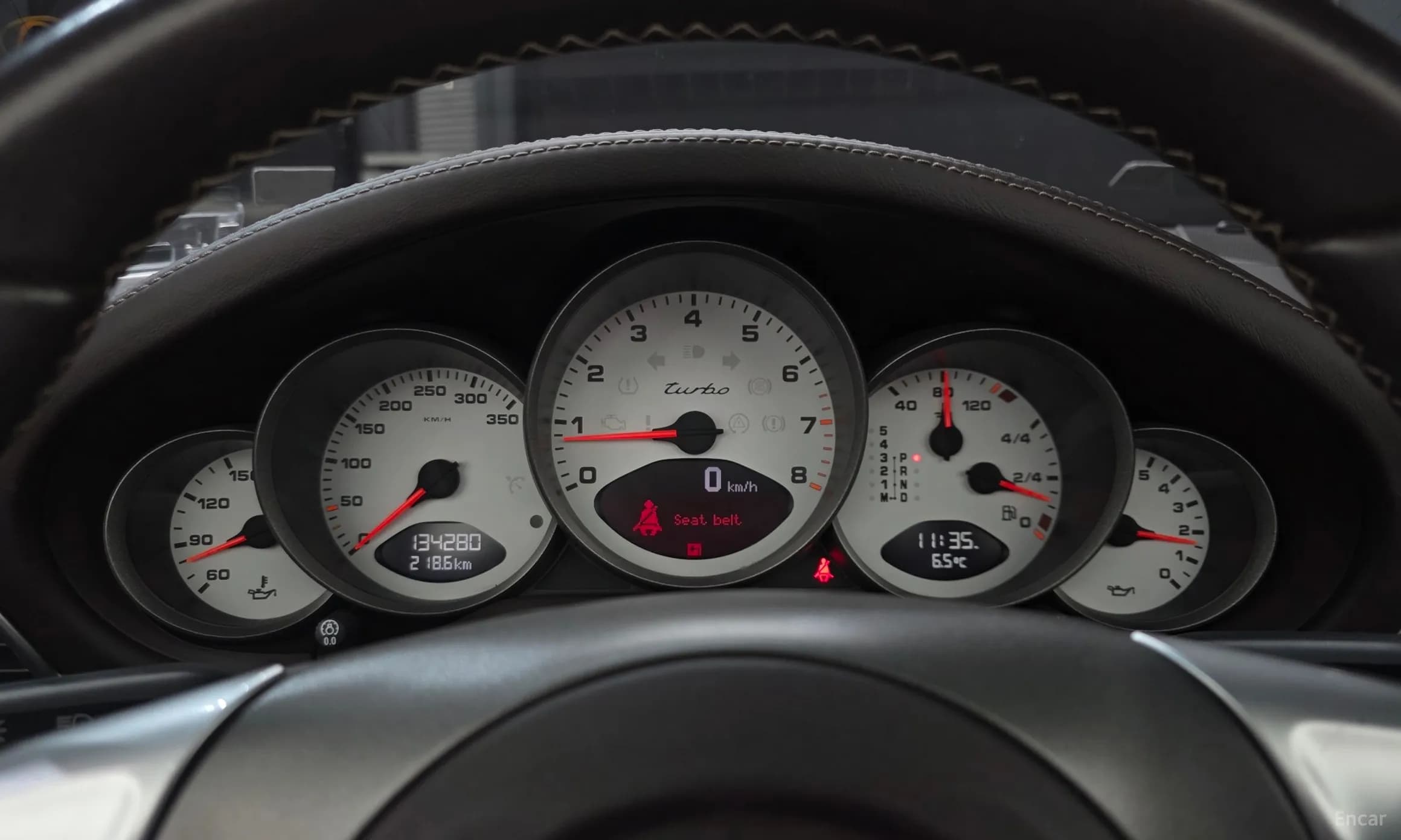 910