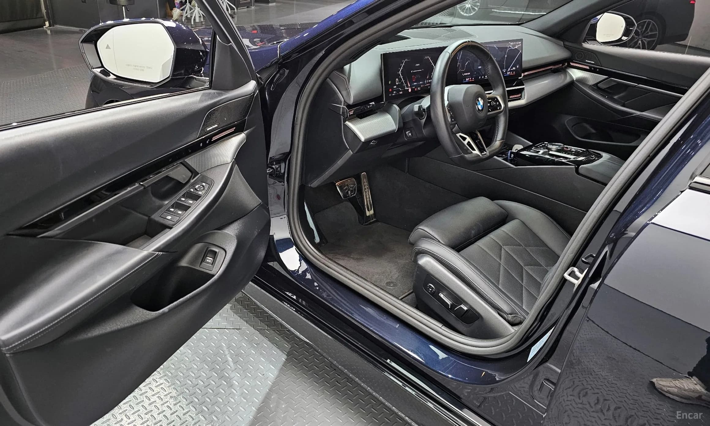 5 Series (G60)